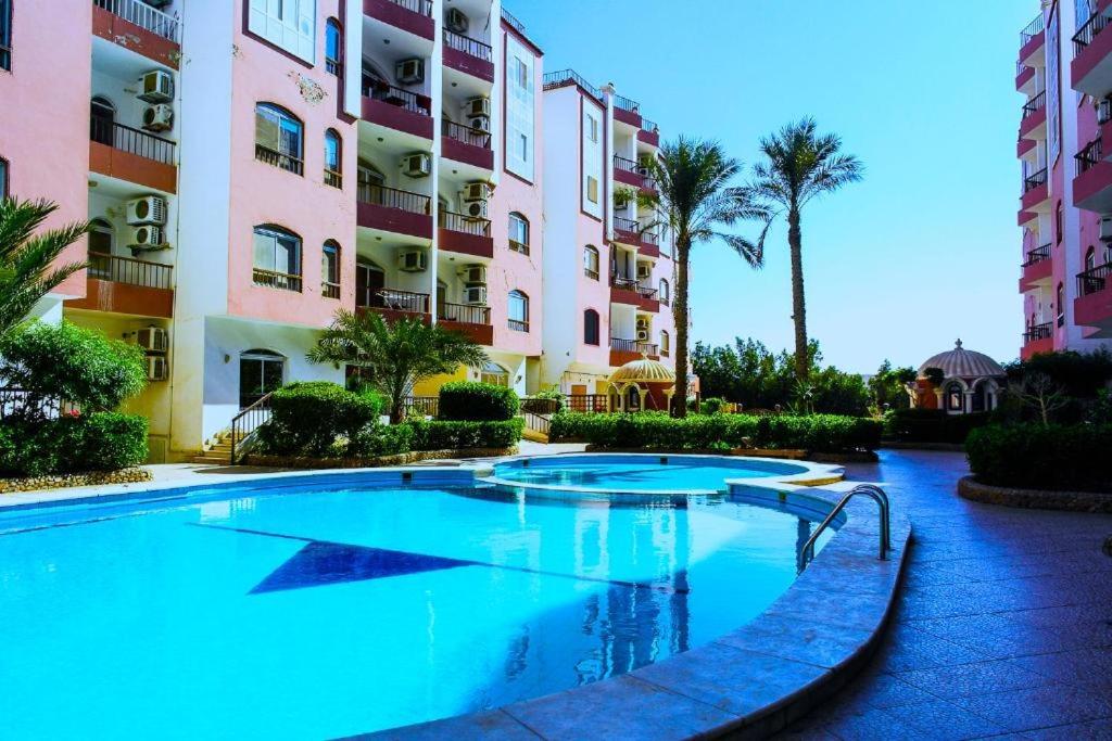 Desert Pearl Romantic Apartment