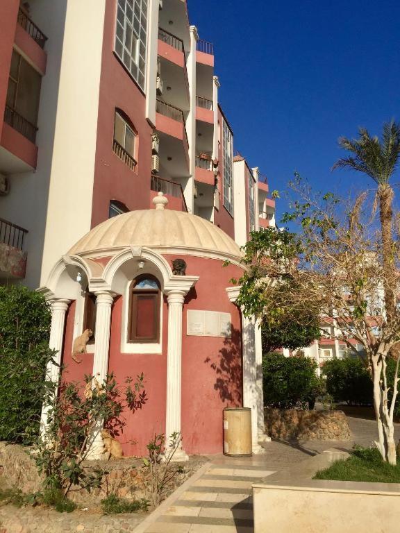 Desert Pearl Romantic Apartment