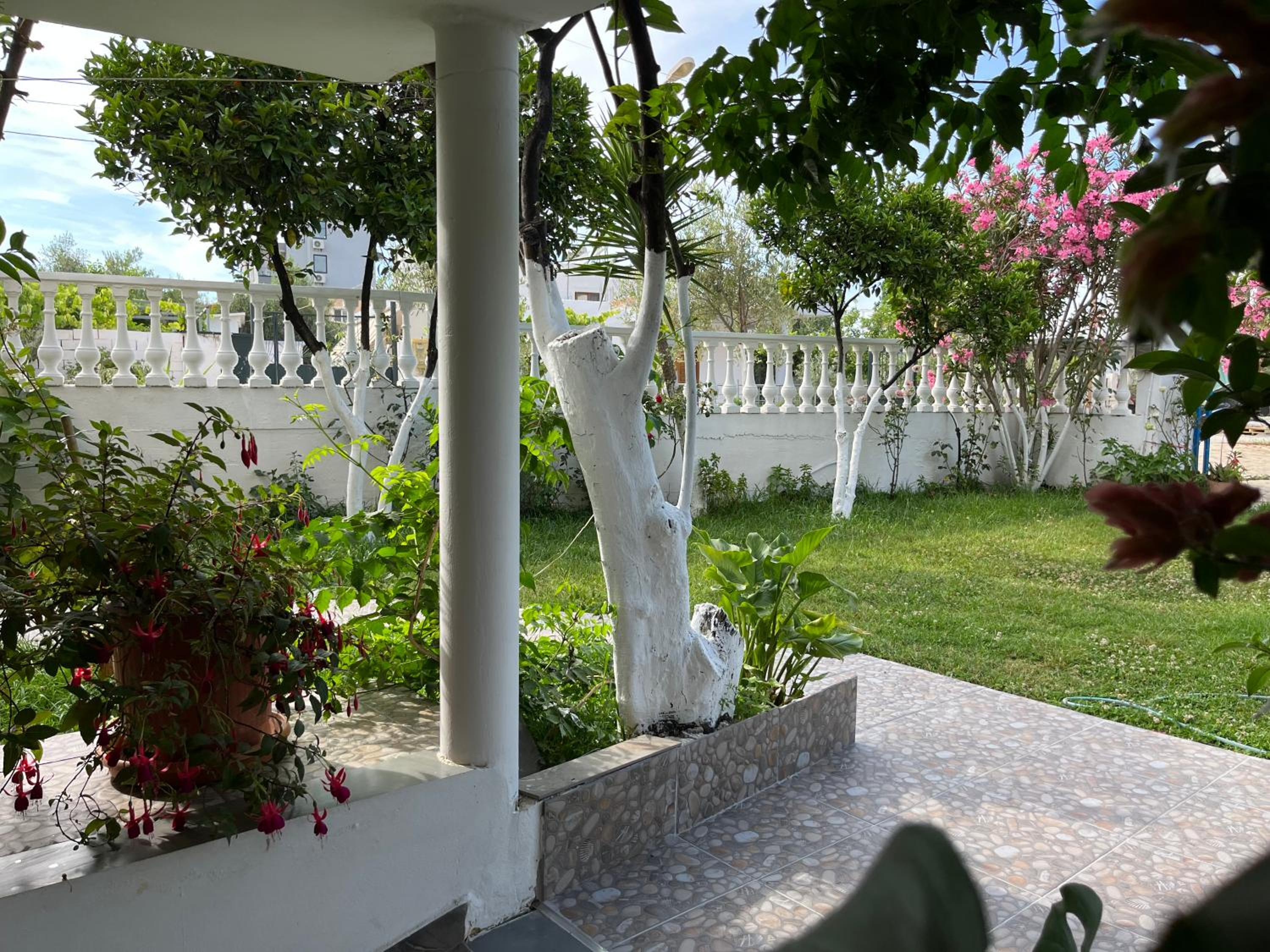 Laura Guest House
