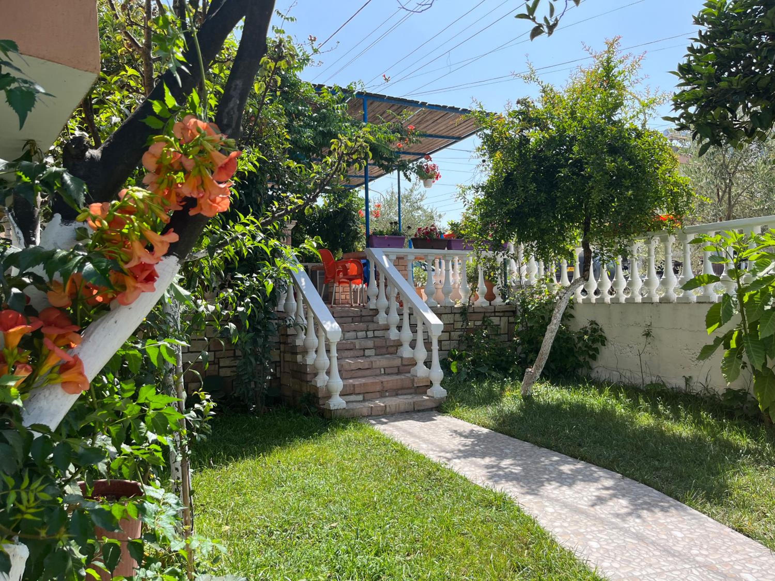 Laura Guest House
