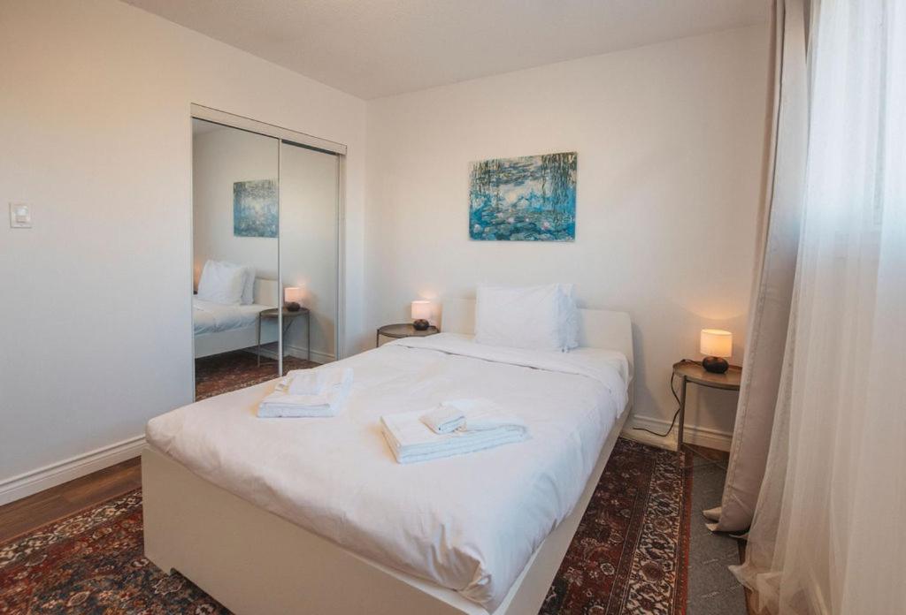 Yellowknife Downtown 50a ave Vacation Home