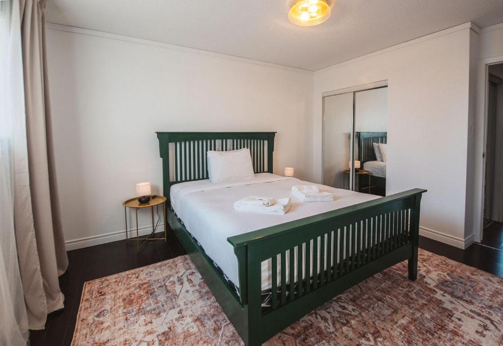 Yellowknife Downtown 50a ave Vacation Home