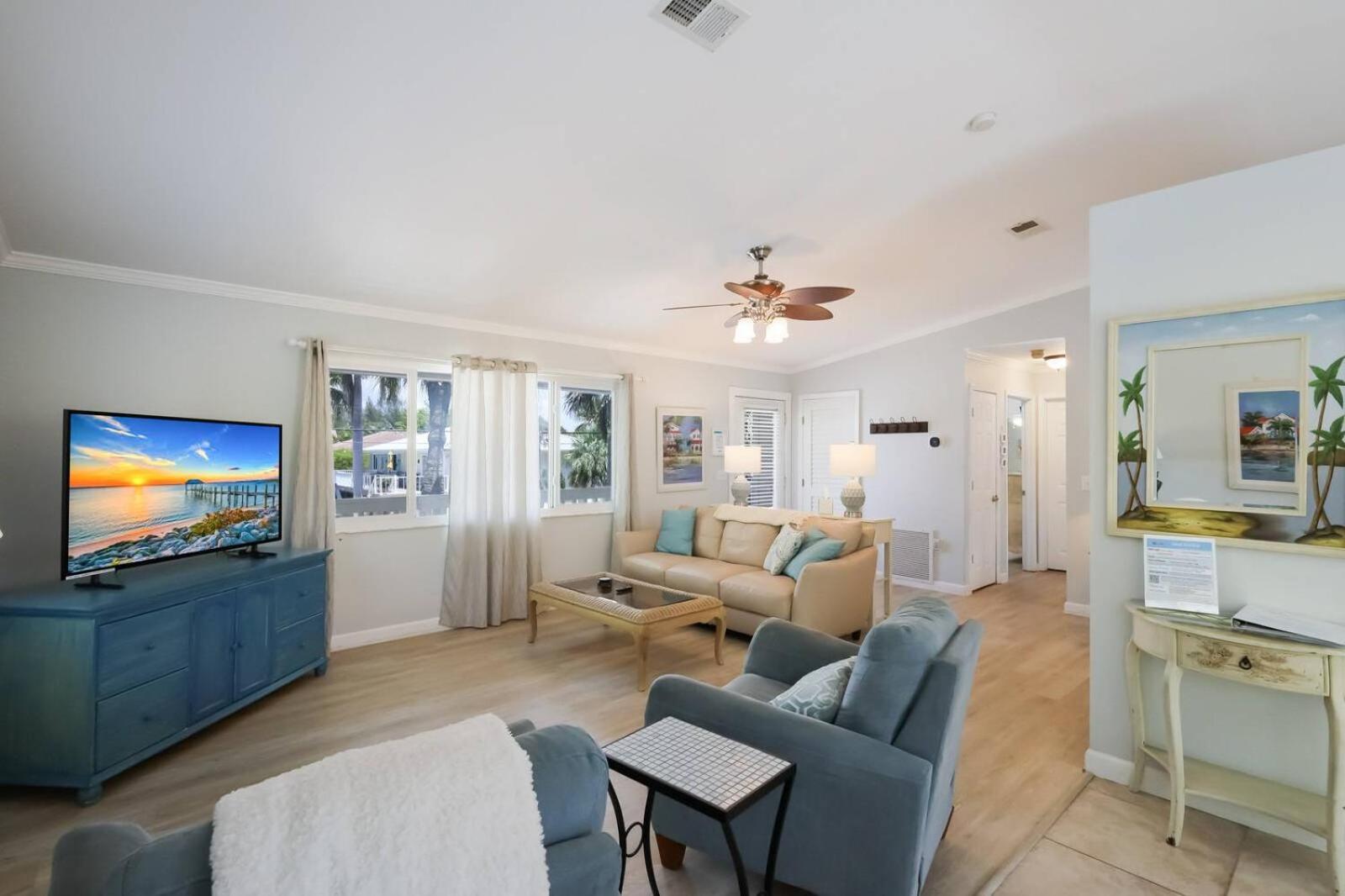 Island Girl East - Heated Pool Porches Beach Gear Walk to Beach view 5
