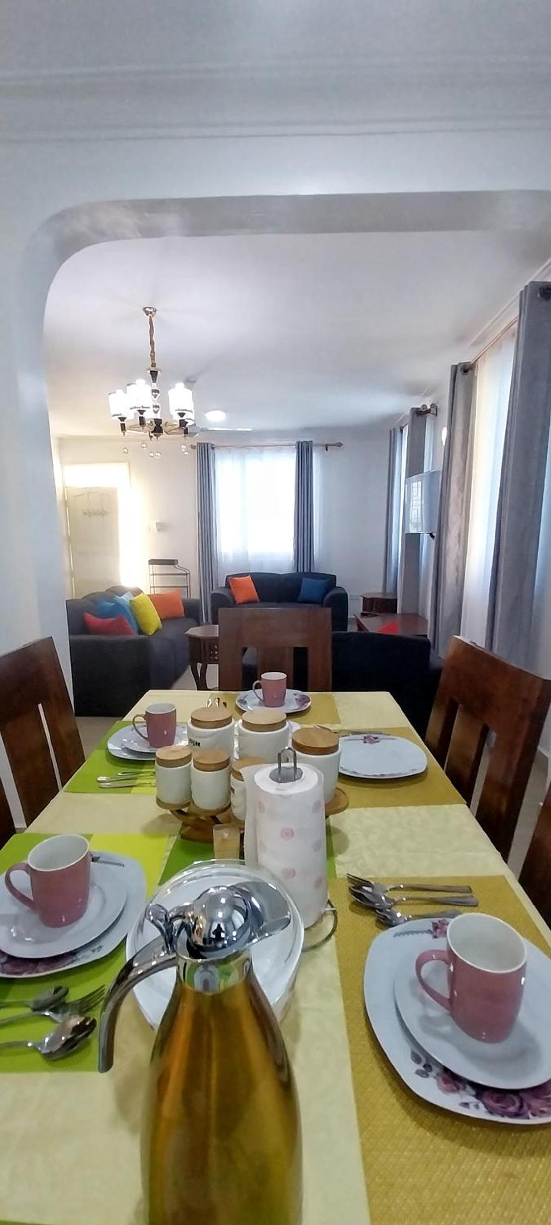 vienna Greenwood 3bd massionate mombasa pool.deck wifi view 3