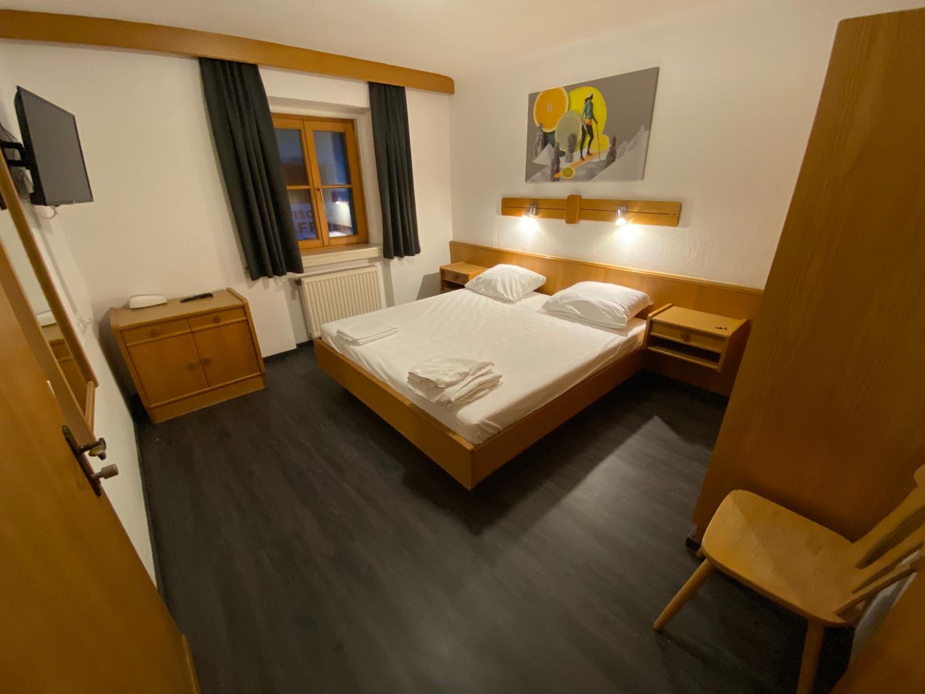 Twenty Seven City Hotel