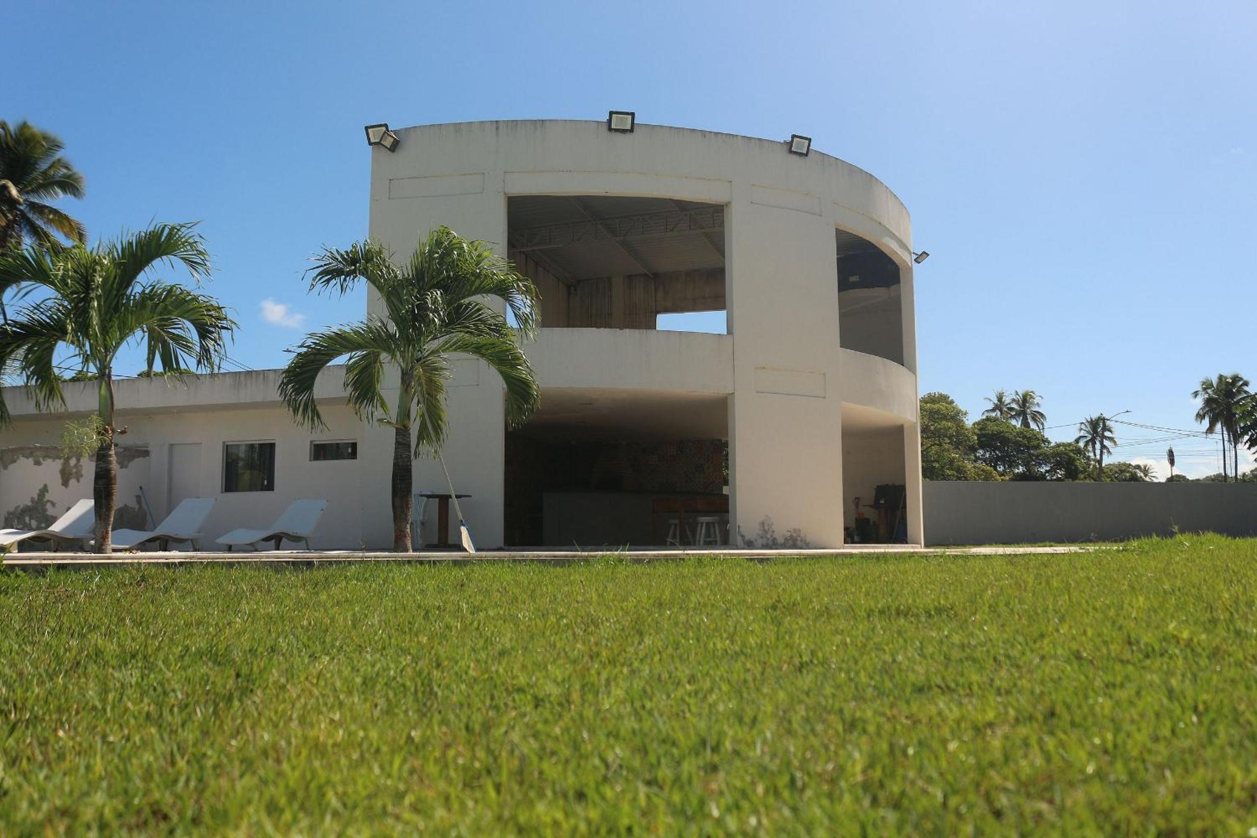 Mansion with Private Pool and Jacuzzi 6 suites-082M