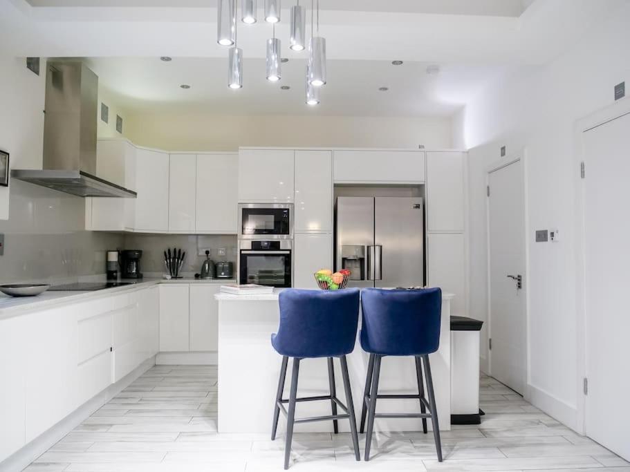 Tranquil Urban Oasis in Kensington