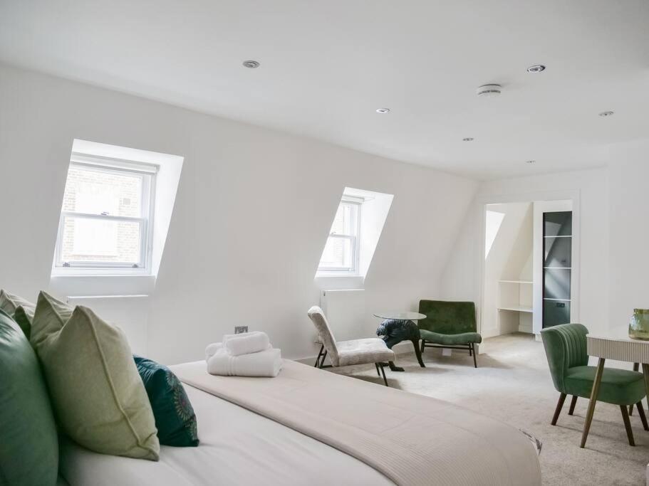 Tranquil Urban Oasis in Kensington