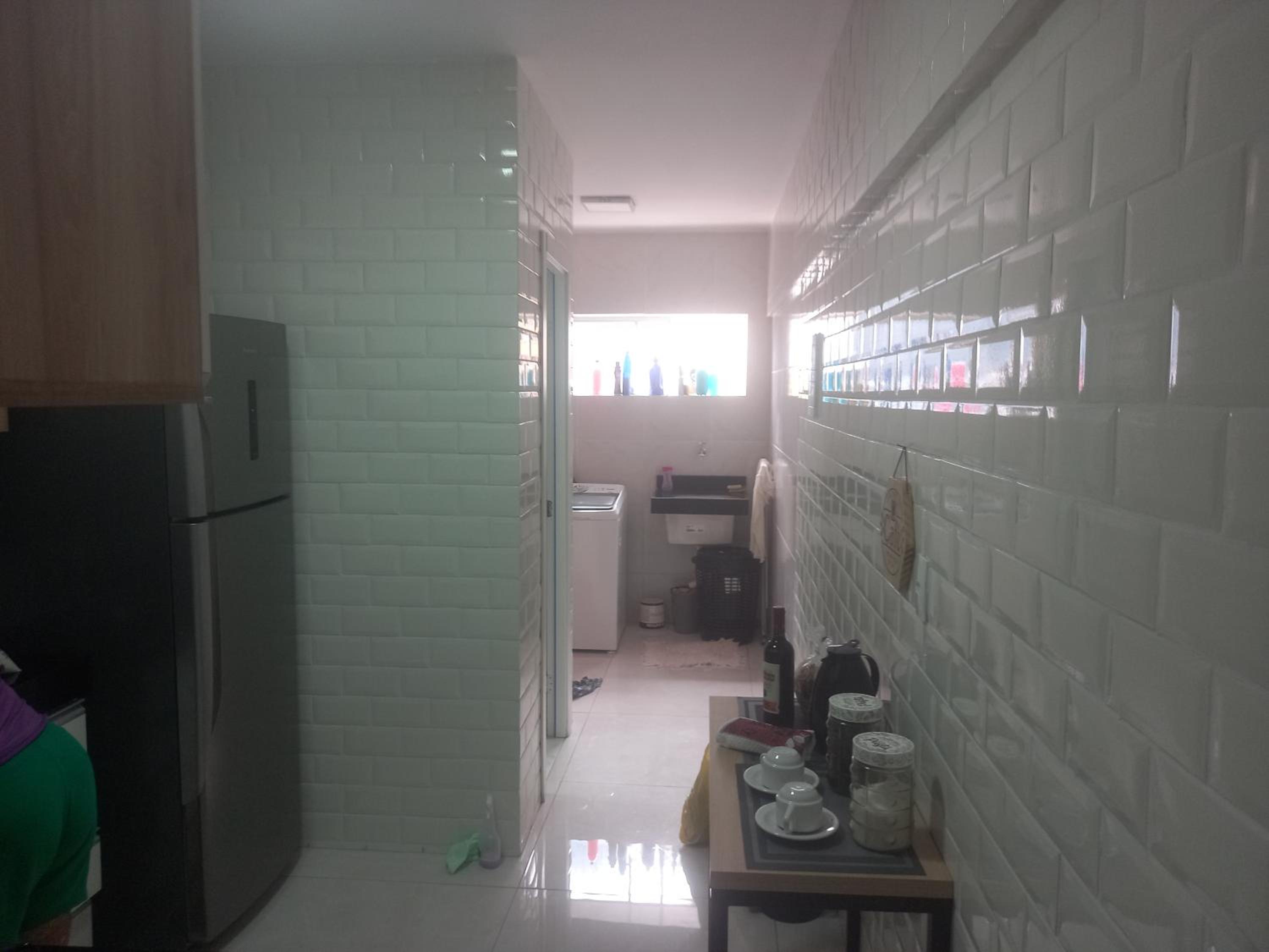 Apart Verdemar Confort com 3 quartos para ate 8 pessoas moderno e funcional e apenas poucos passos da praia