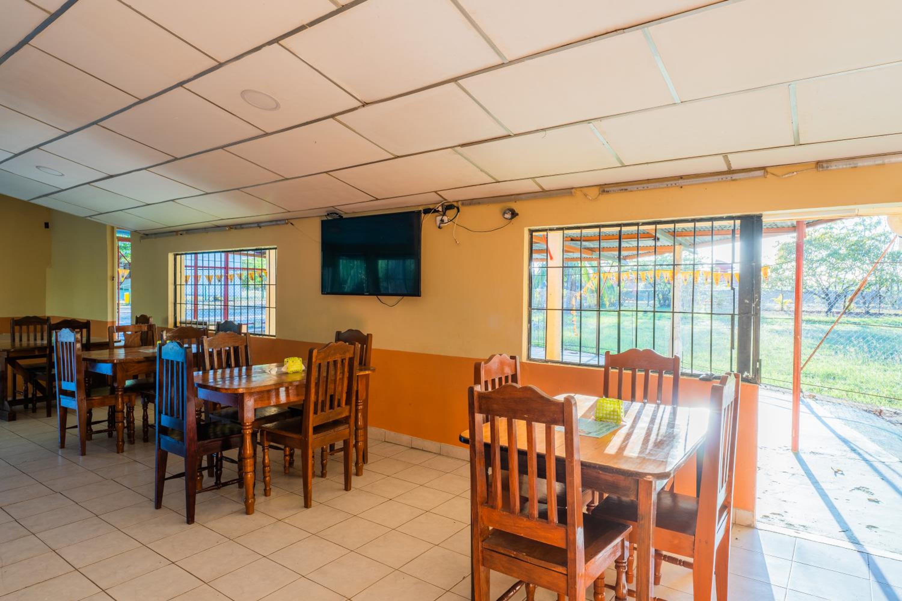 Hotel El Cocobolo Food&Rest Room 2 B&B WiFi AC Pkg Free Swimmingpool