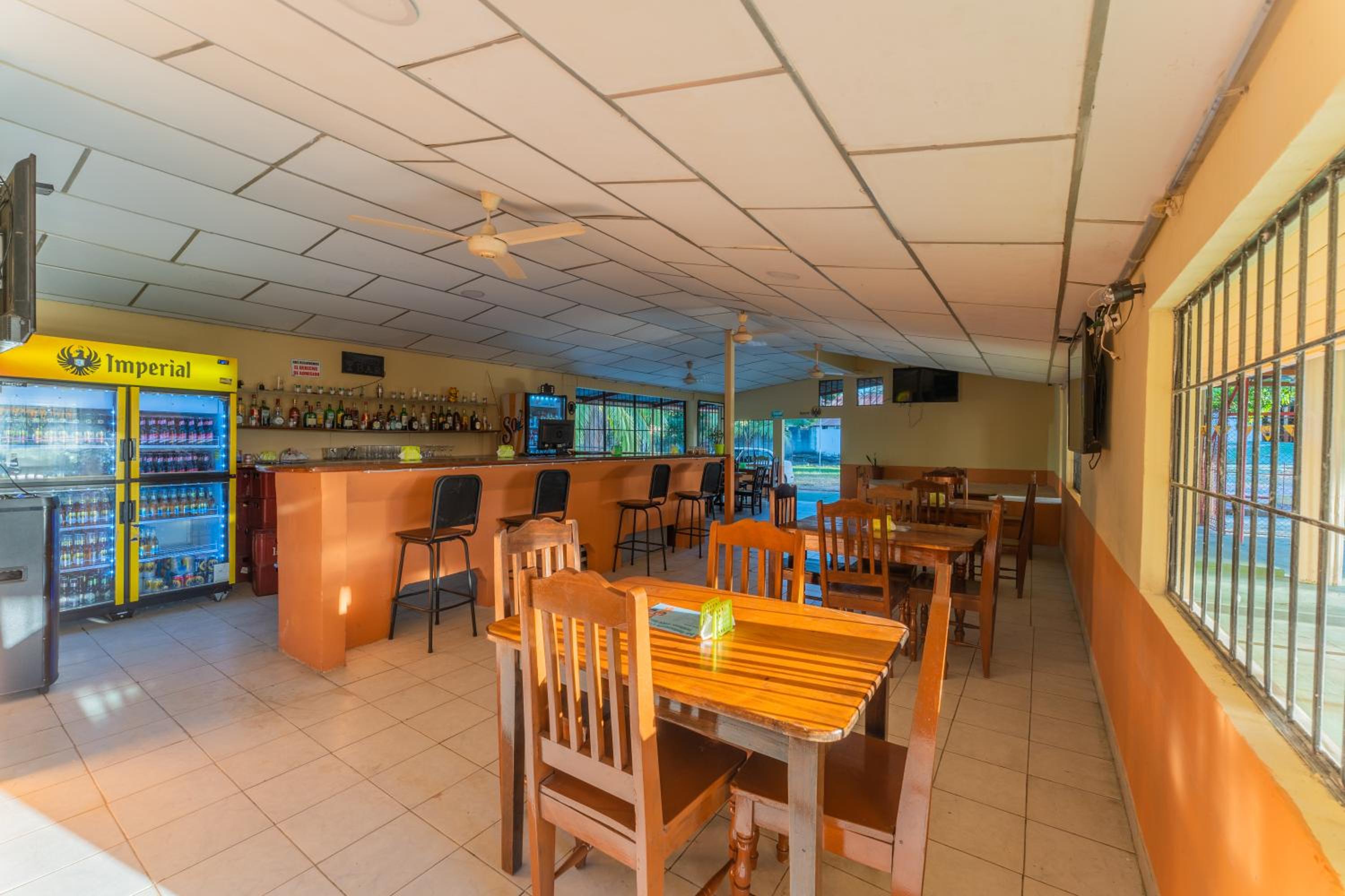 Hotel El Cocobolo Food&Rest Room 2 B&B WiFi AC Pkg Free Swimmingpool