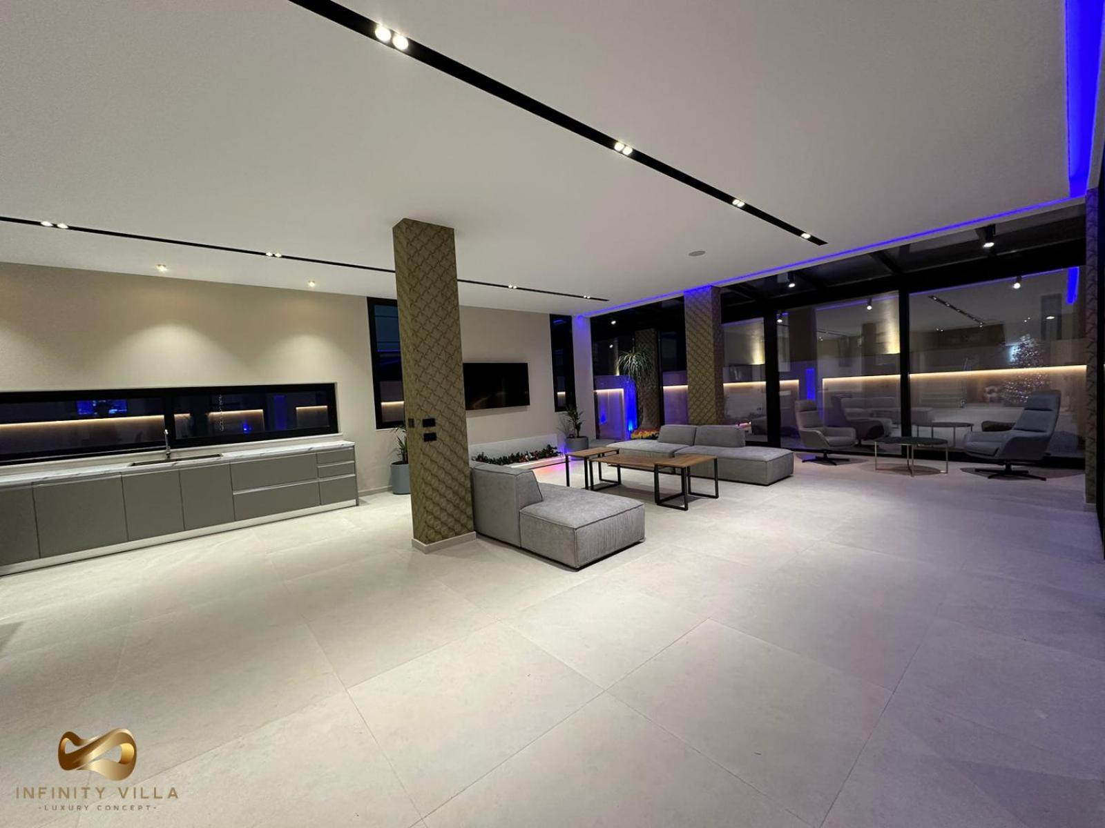 Infinity Villa photo 2