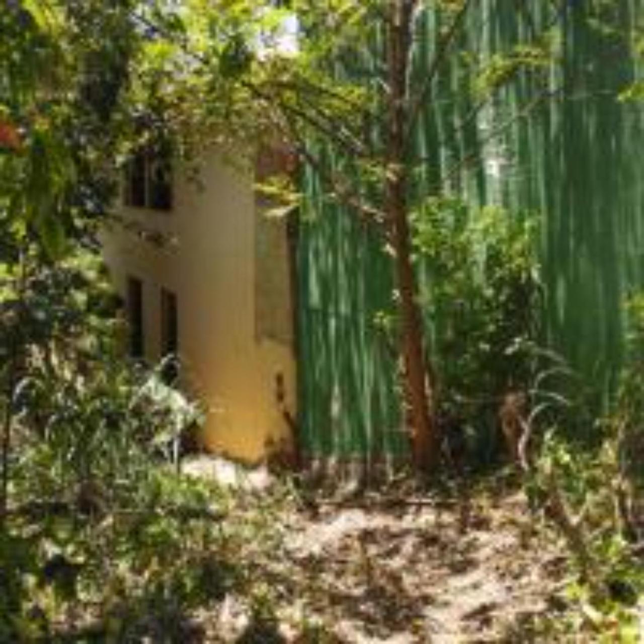 EncantoBúzios: Casa Amarela para Festas Inesquecíveis. Experiência Única nas Festas de Fim de Ano!