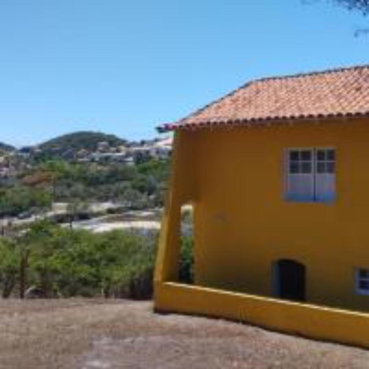 EncantoBúzios: Casa Amarela para Festas Inesquecíveis. Experiência Única nas Festas de Fim de Ano!