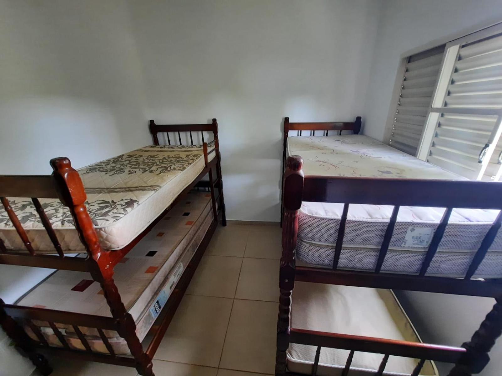 linda chácara com casa principal pomar & piscina