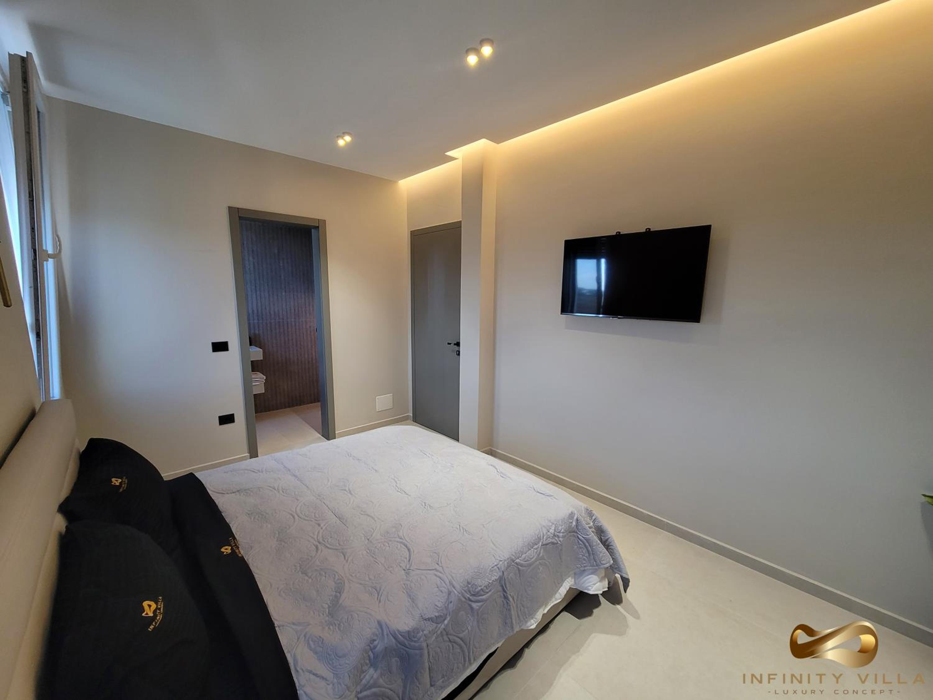 Infinity Villa