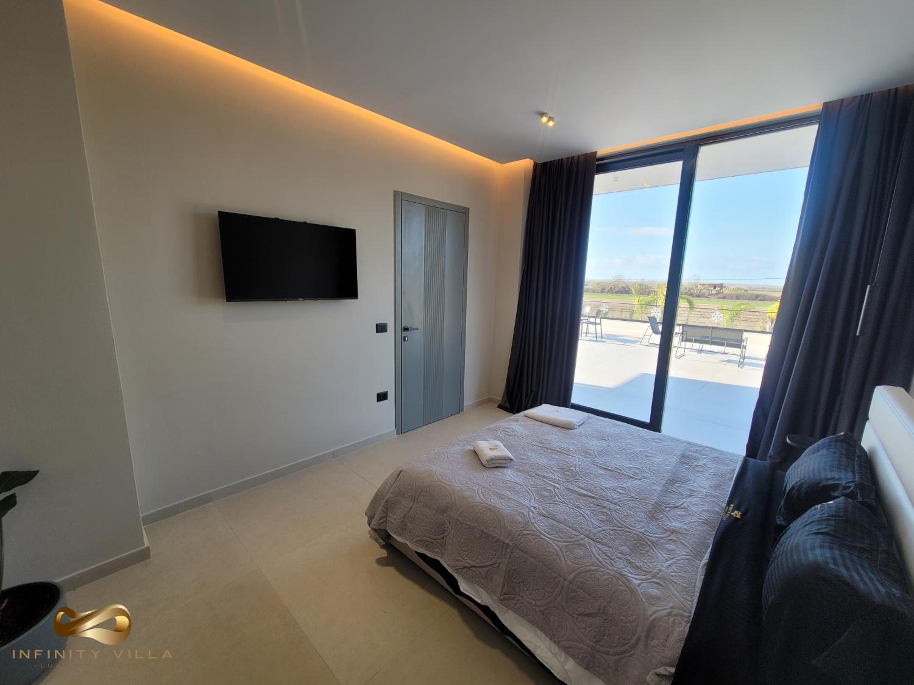Infinity Villa