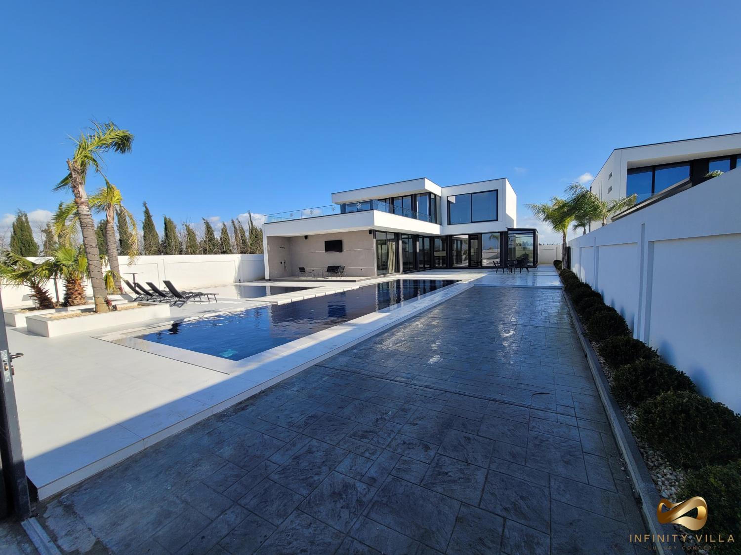 Infinity Villa
