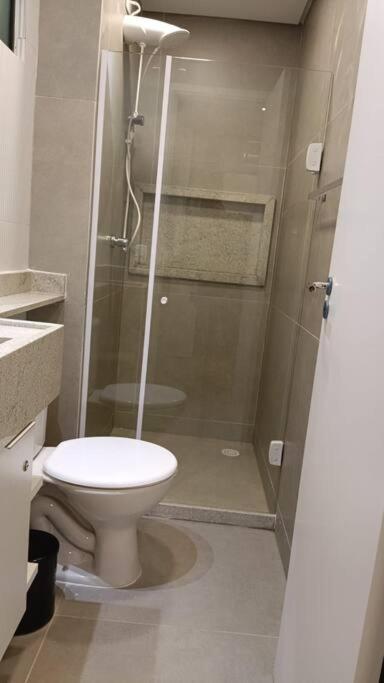 Flat com Rooftop à 100metros das Piscinas Naturais