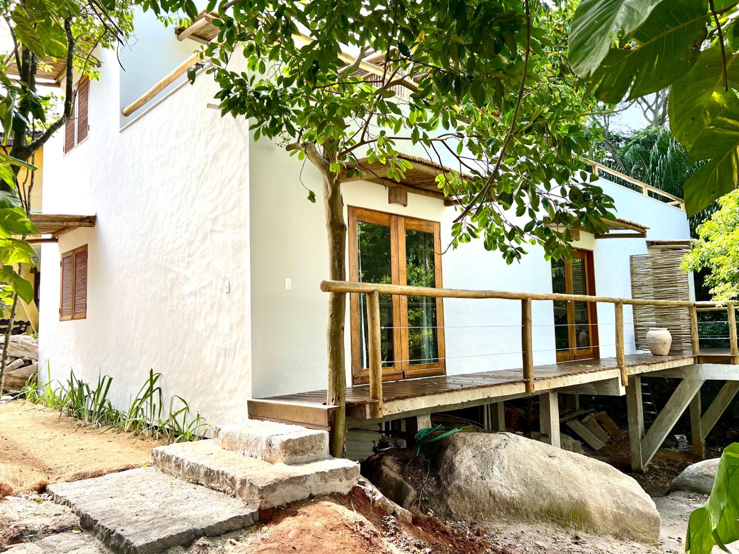 Linda casa em Condomínio de Costeira na Ilhabela