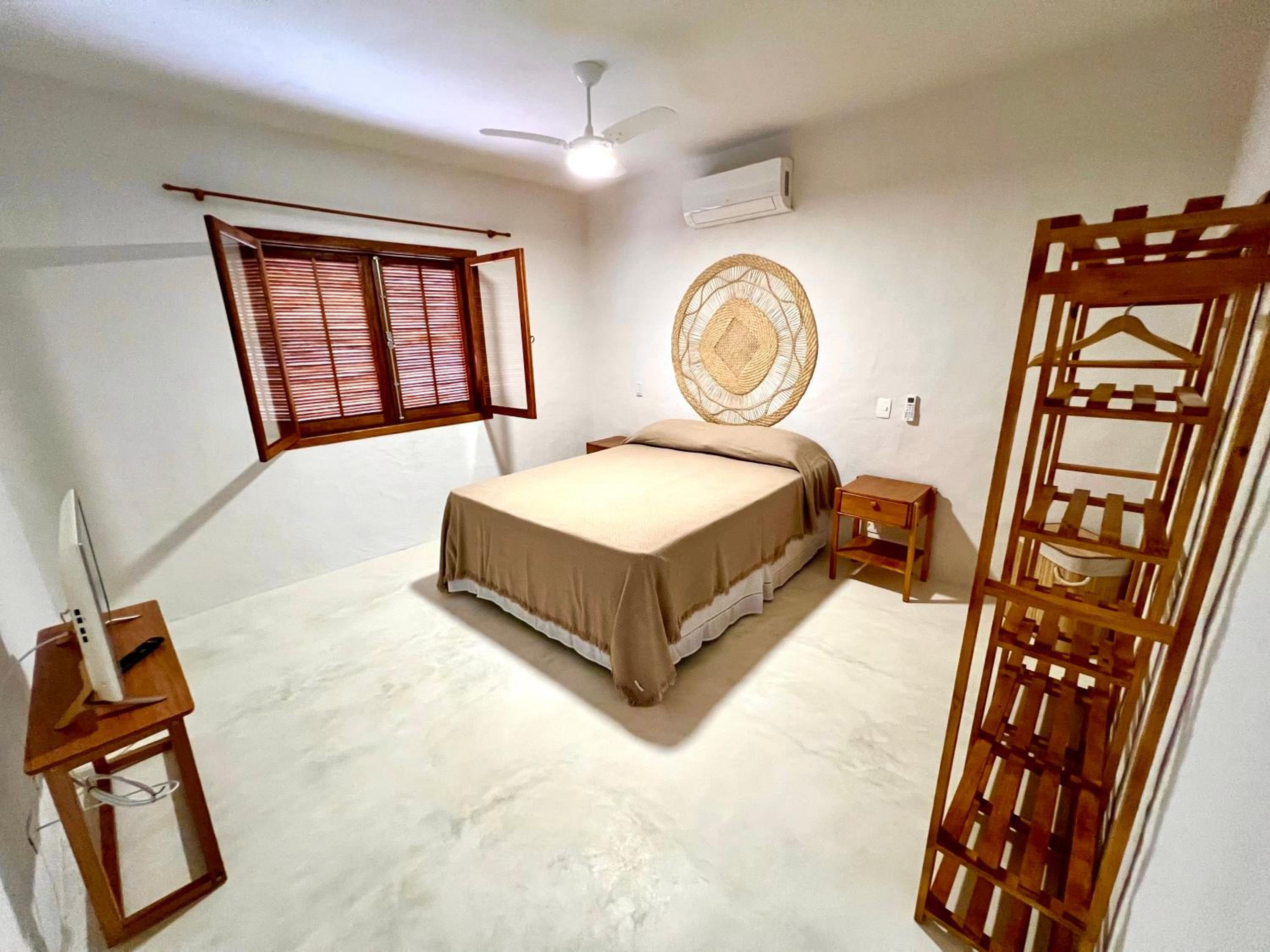 Linda casa em Condomínio de Costeira na Ilhabela