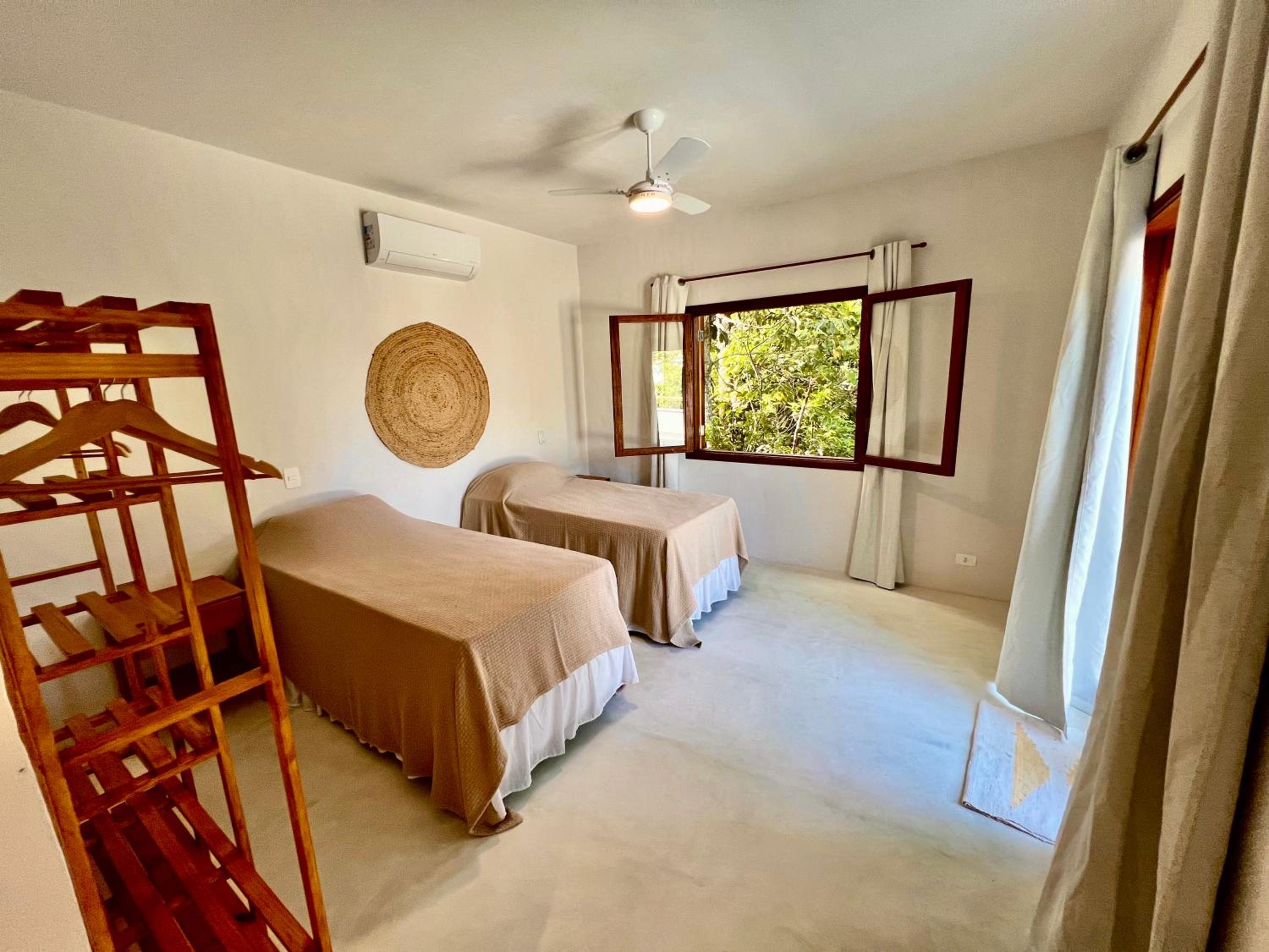 Linda casa em Condomínio de Costeira na Ilhabela