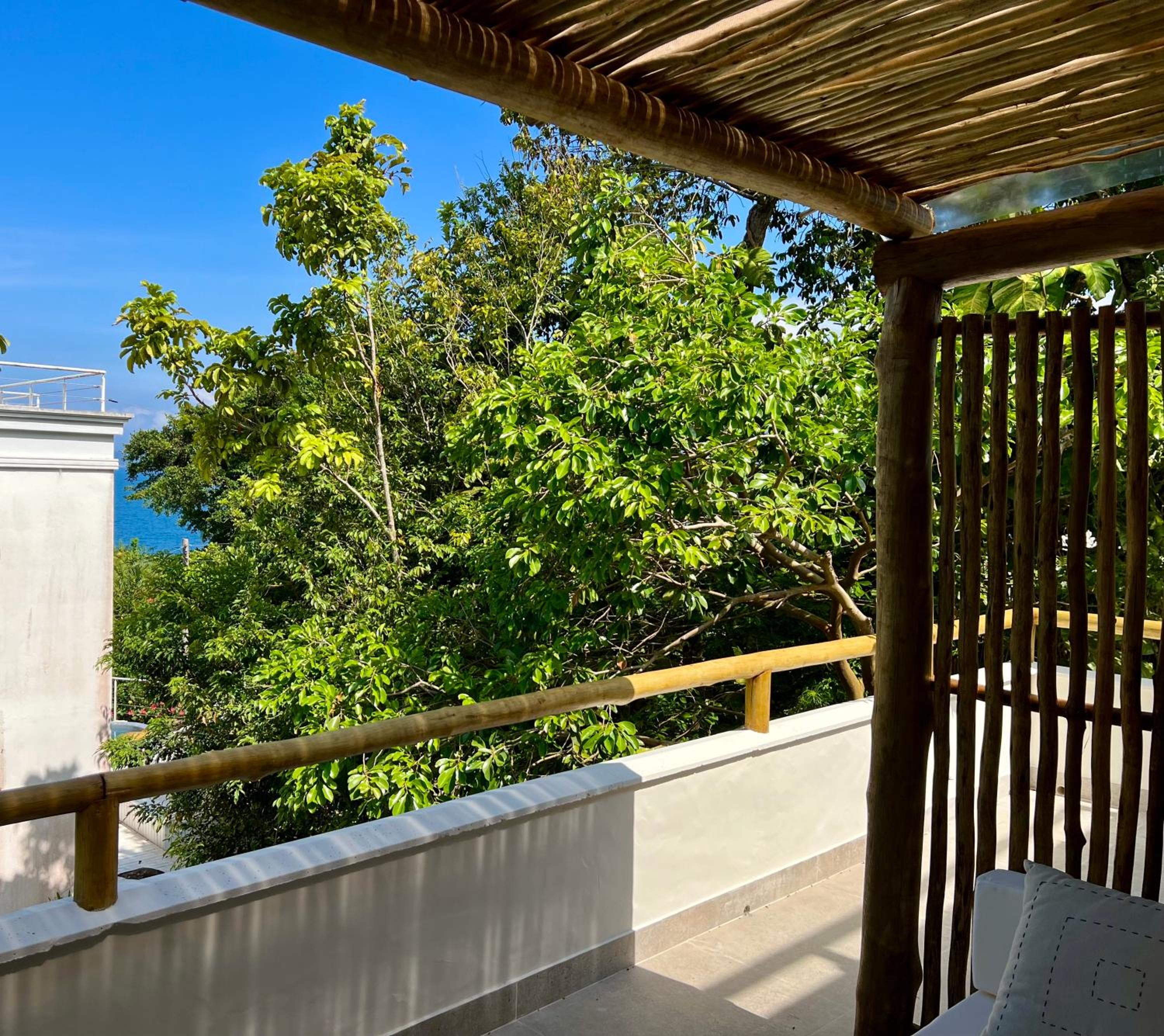 Linda casa em Condomínio de Costeira na Ilhabela