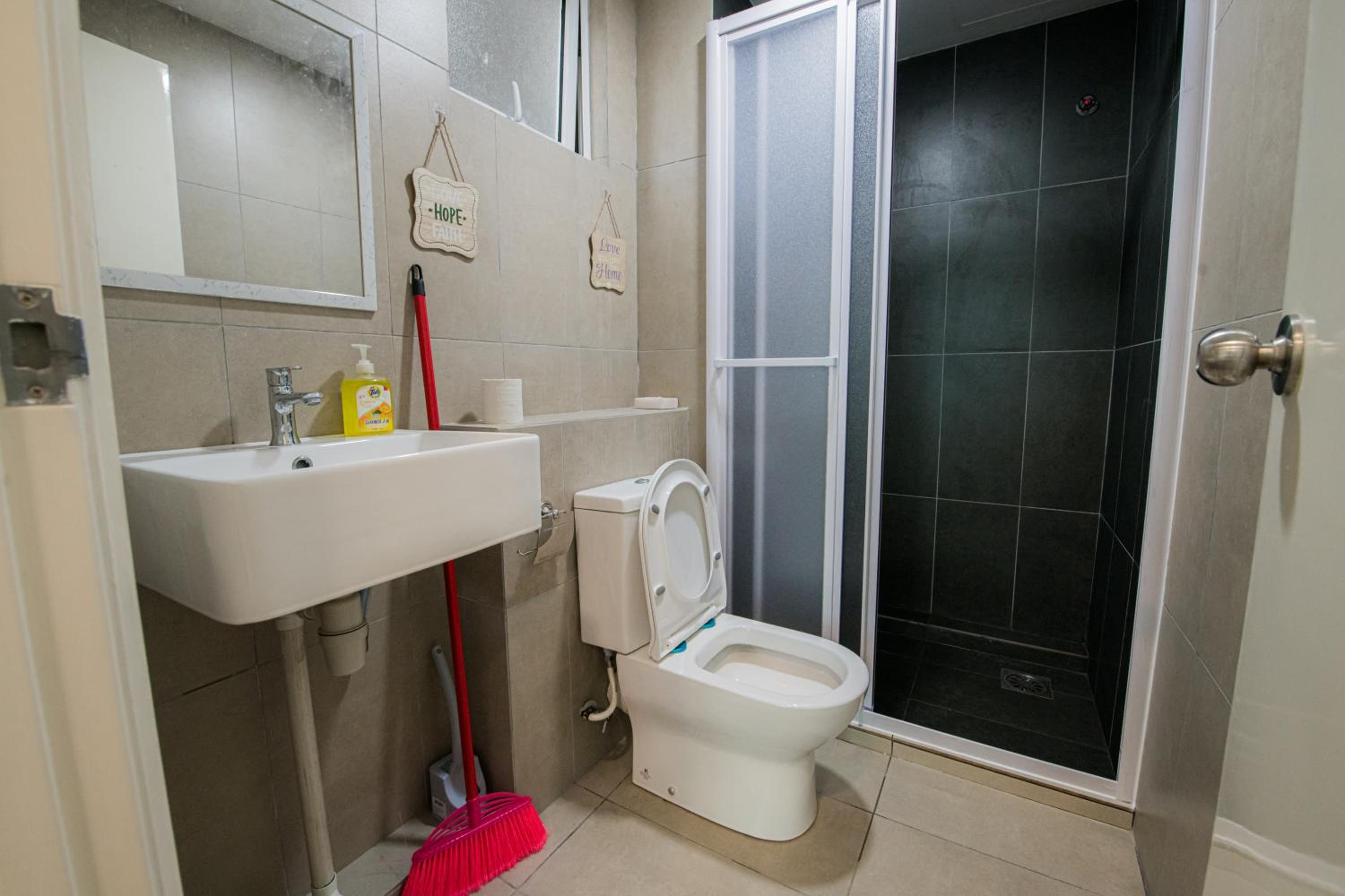 Trival BB Condo Homestay Sri Indah Sandakan view 5