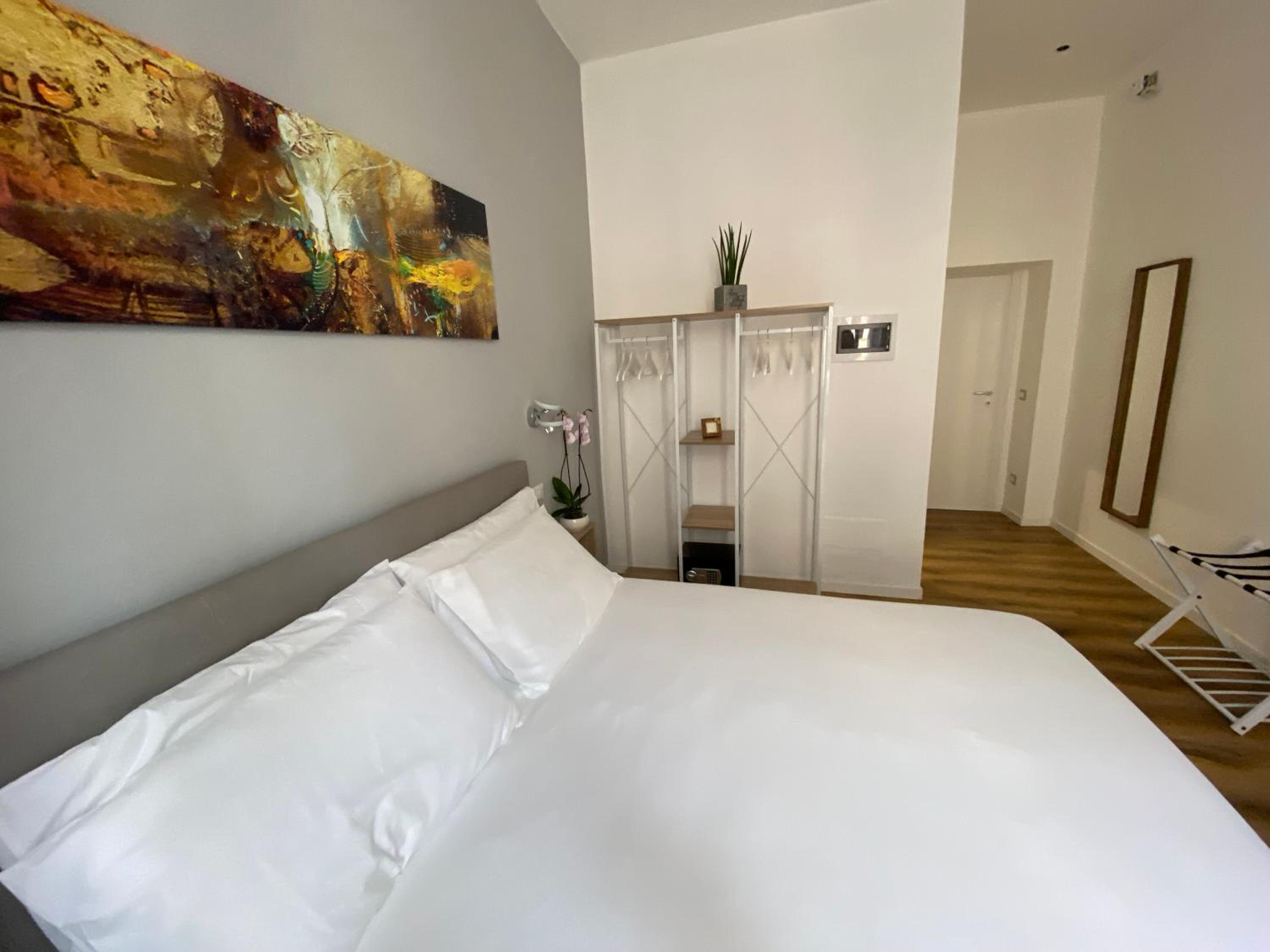 Belltower Elegans Guest House