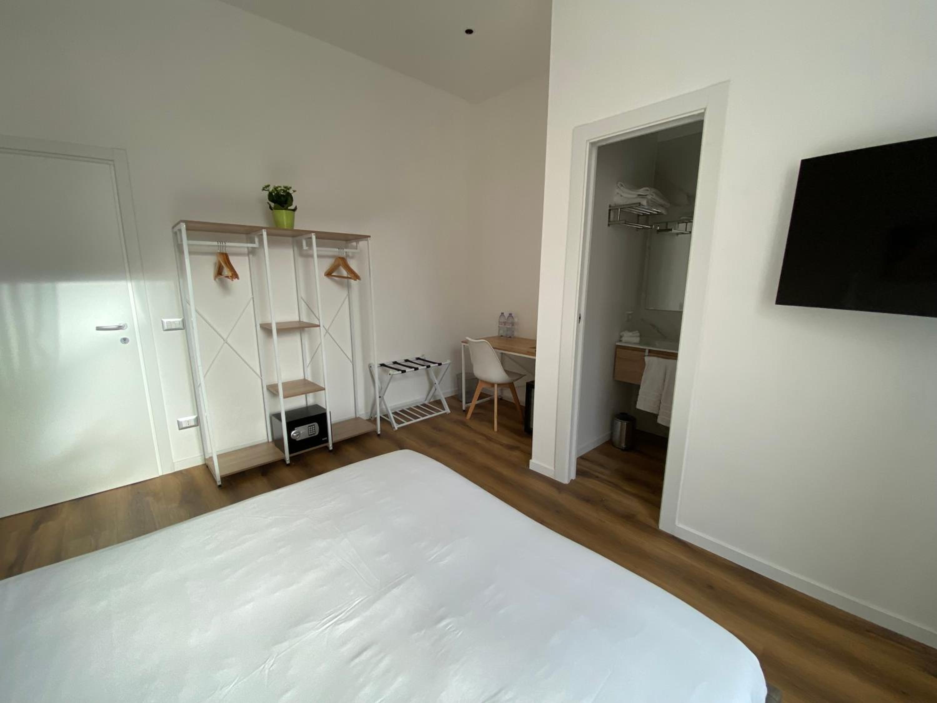 Belltower Elegans Guest House