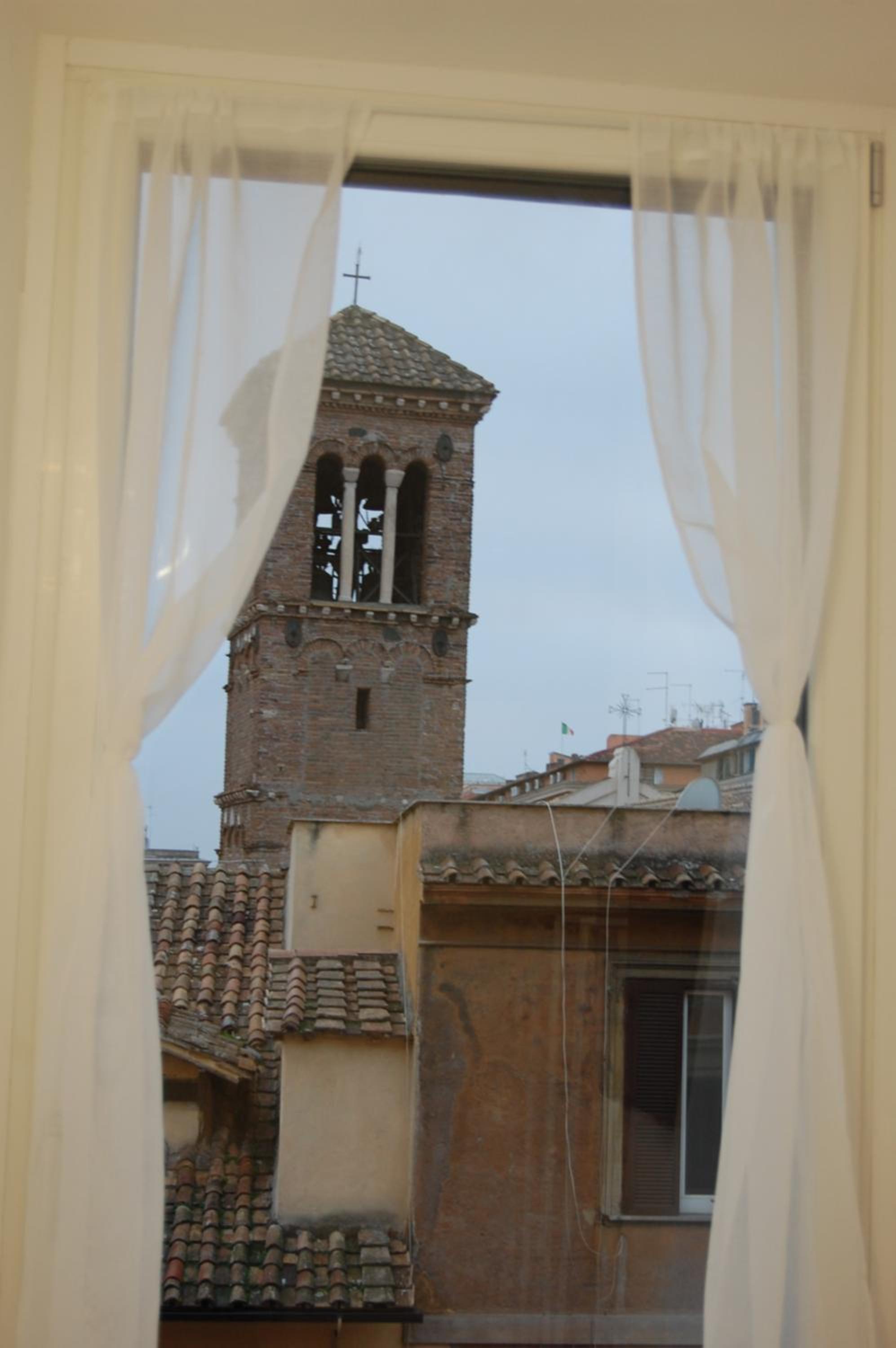 Belltower Elegans Guest House