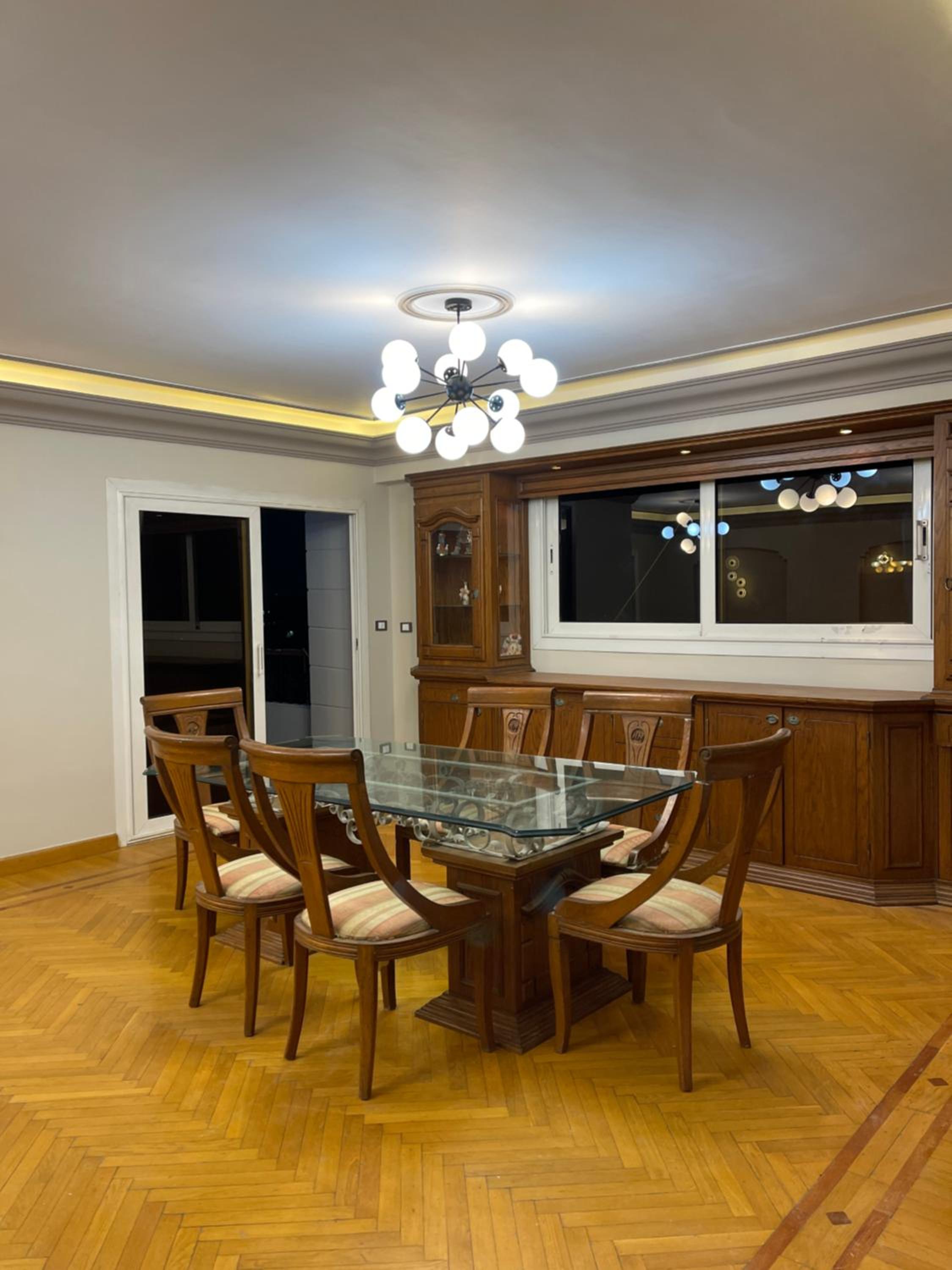Elegant Apartment