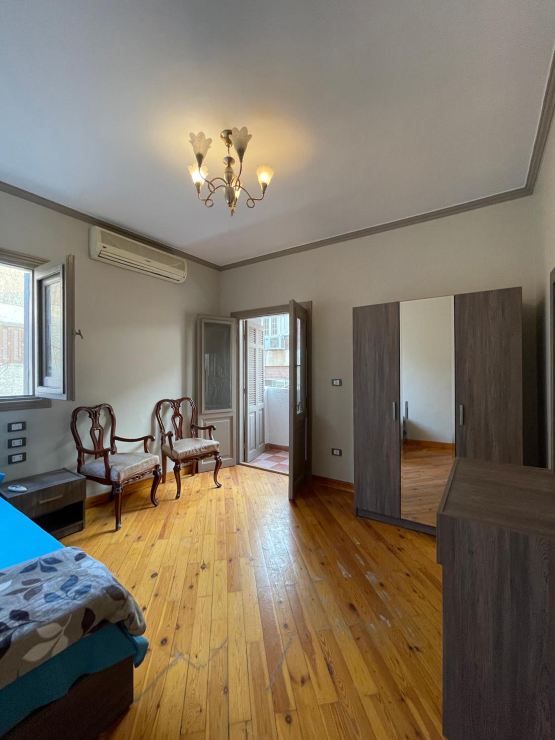 Elegant Apartment