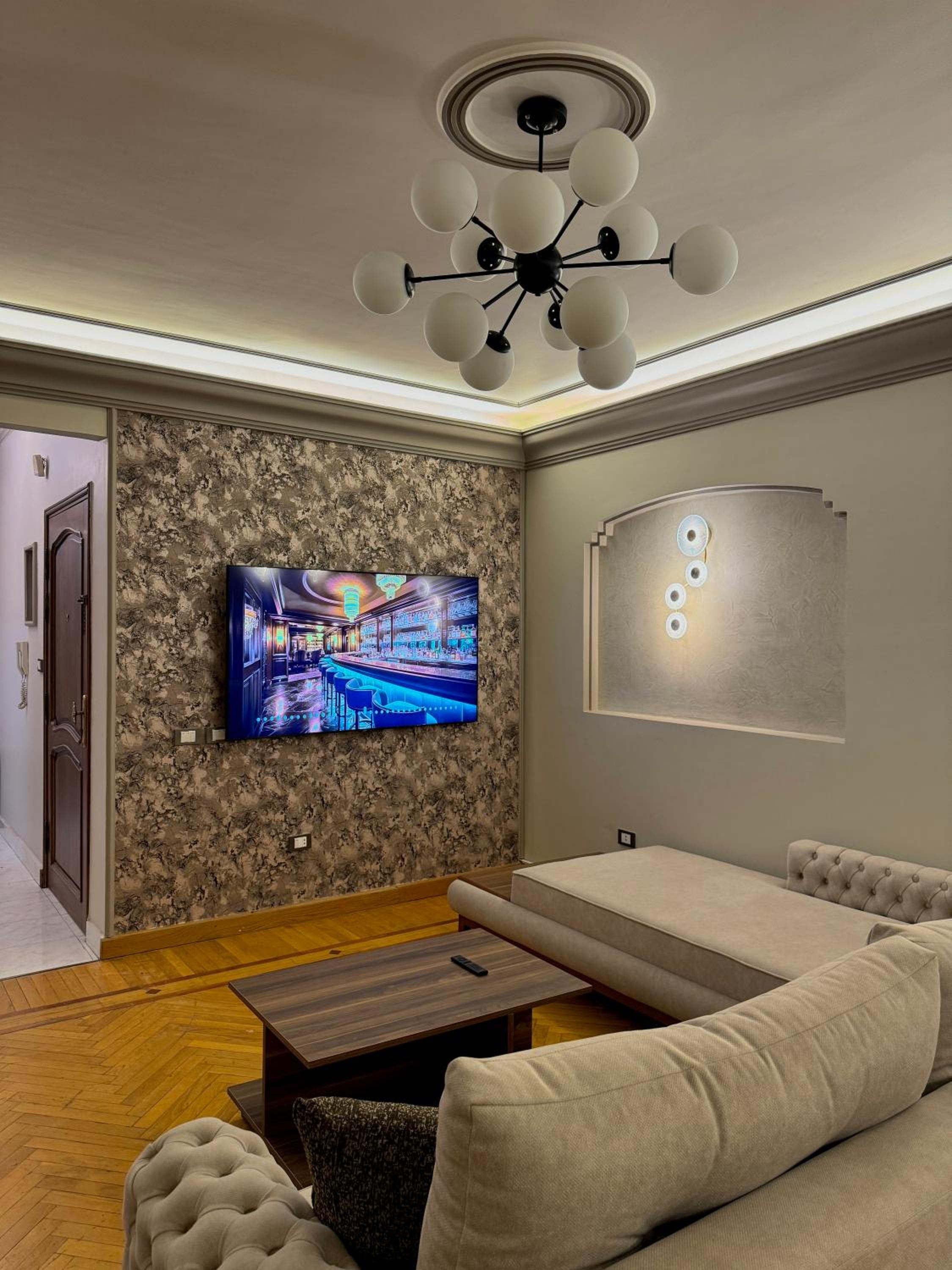 Elegant Apartment