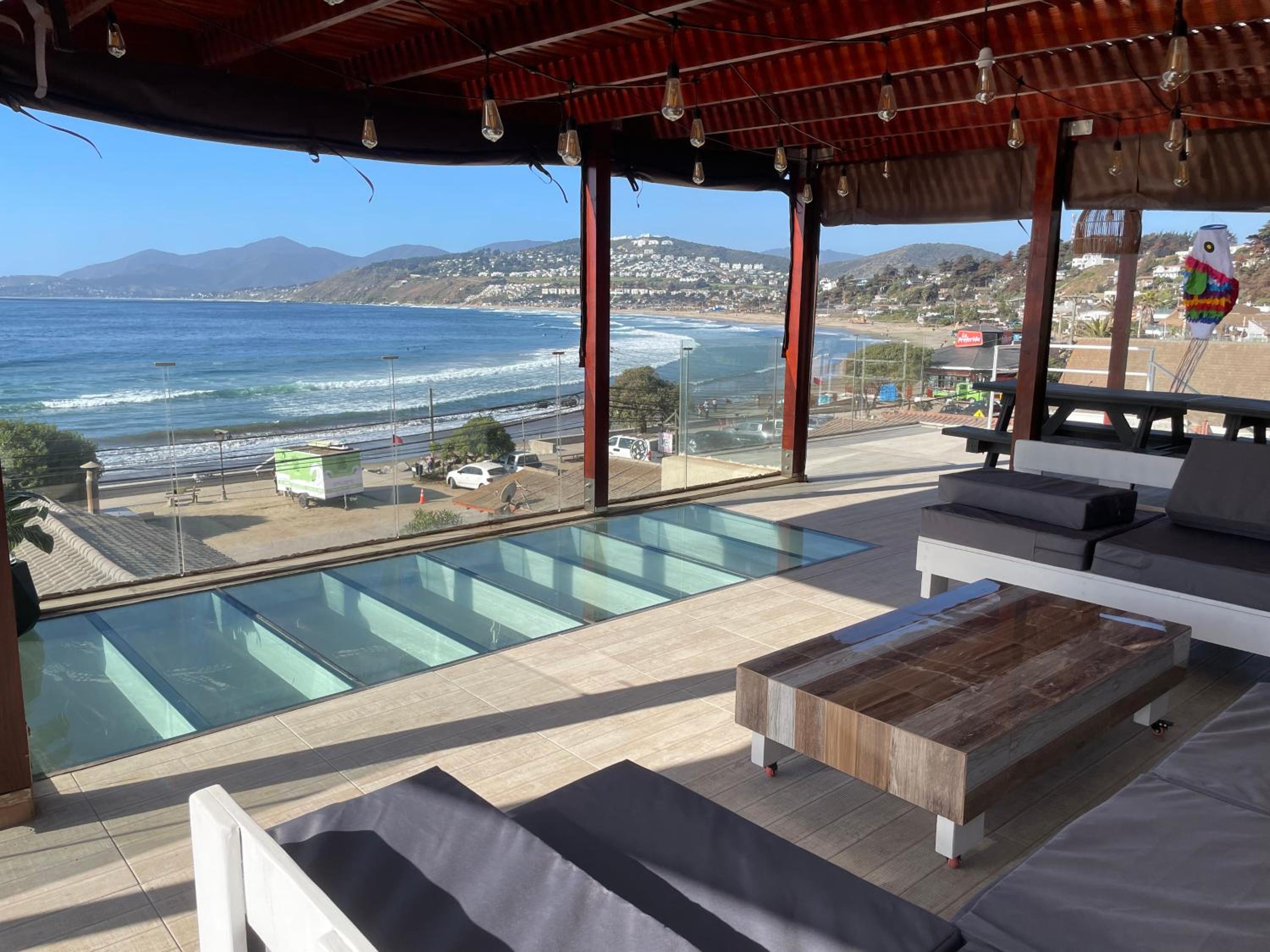 Gran casa maitencillo frente al mar