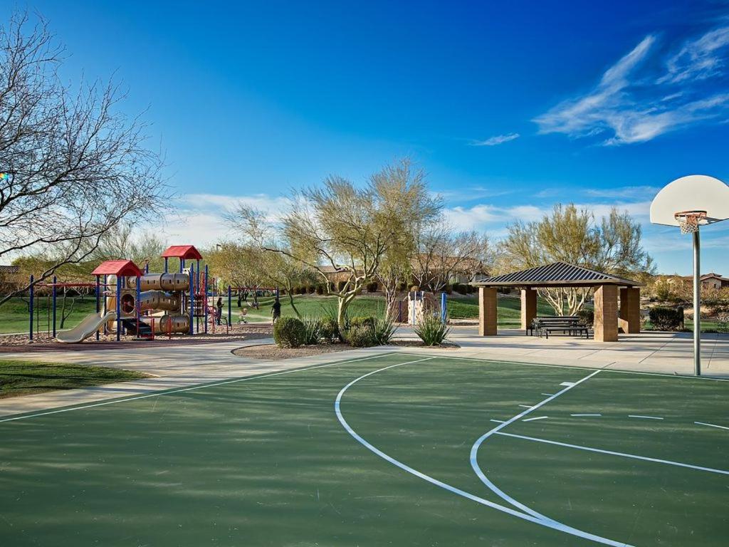 Prime Location, Heated Pool, Hot Tub, Fire Pit, Bbq, More view 2