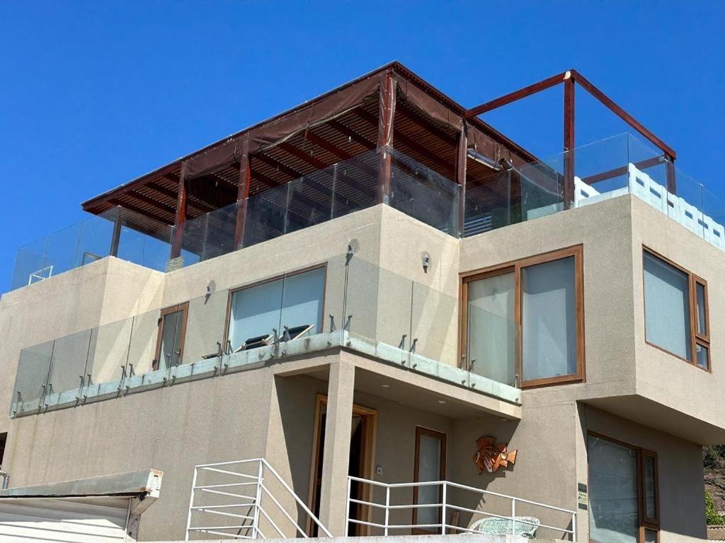 Gran casa maitencillo frente al mar