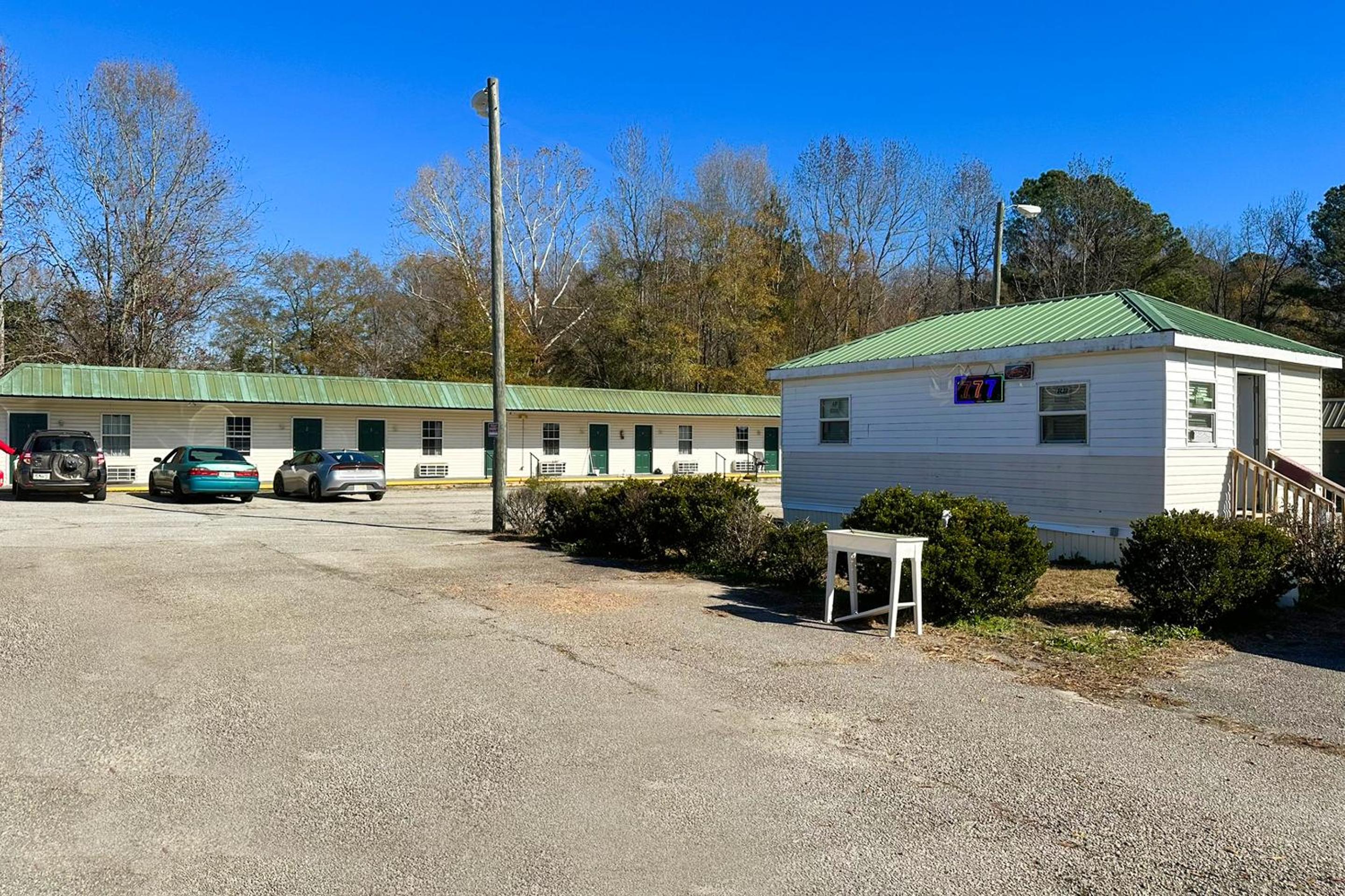 Sparta Seven Motel By OYO near Milledgeville view 2