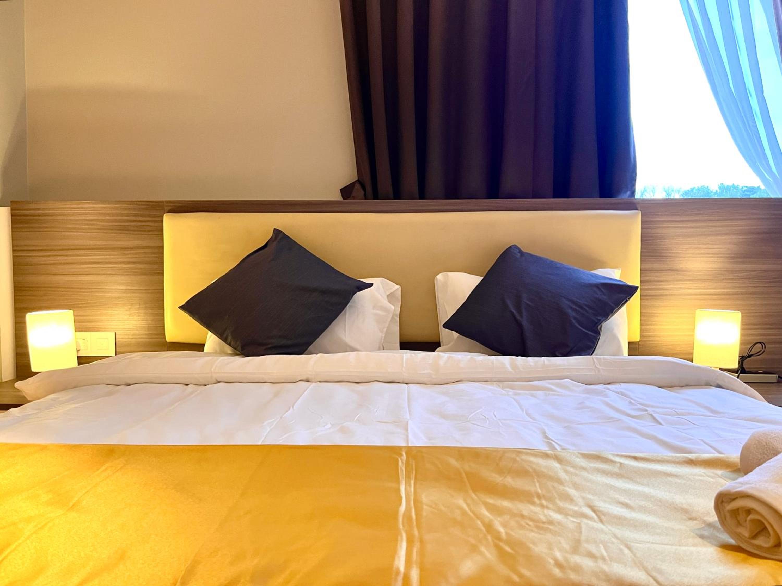 HillMark Suites