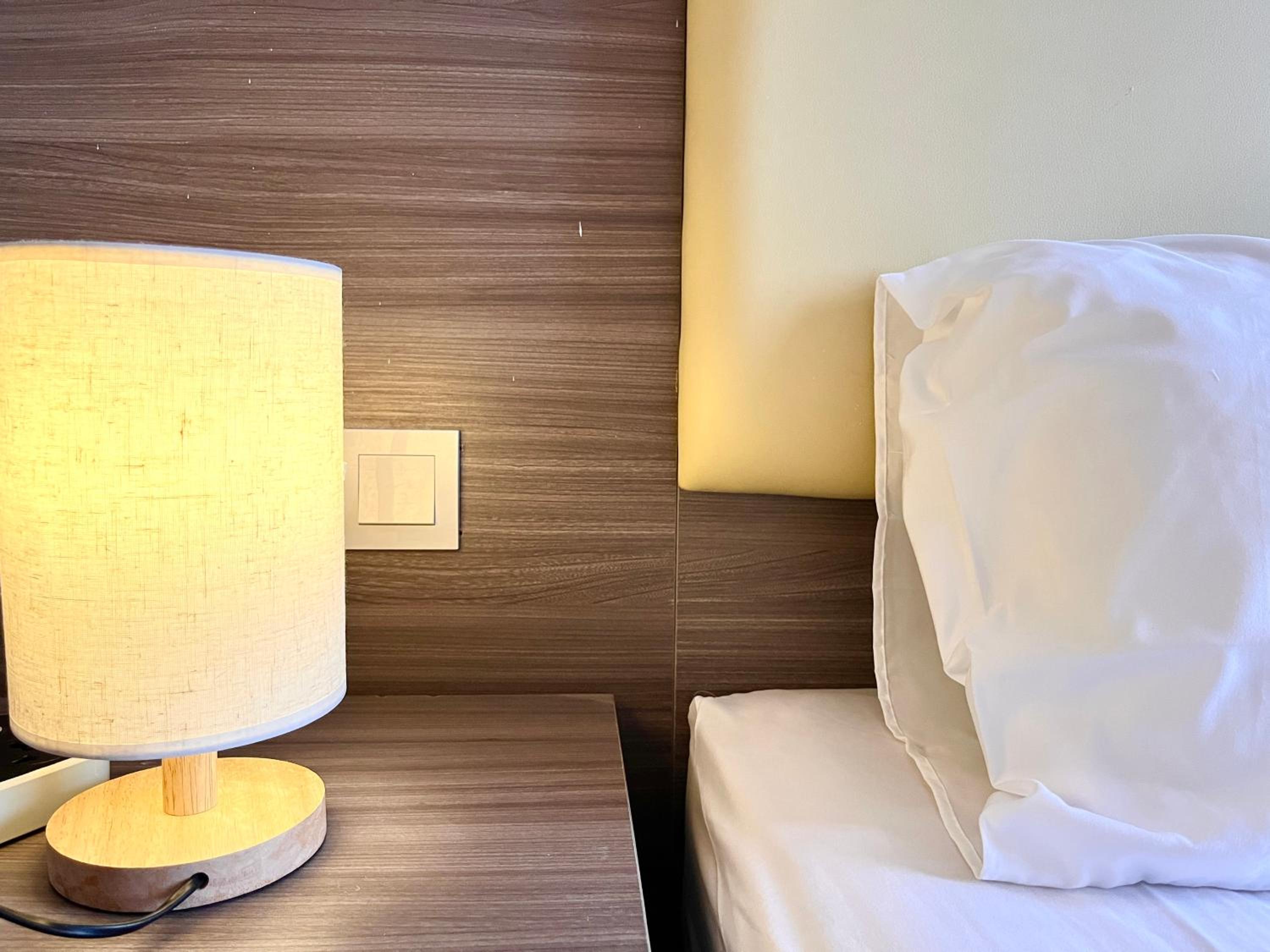 HillMark Suites