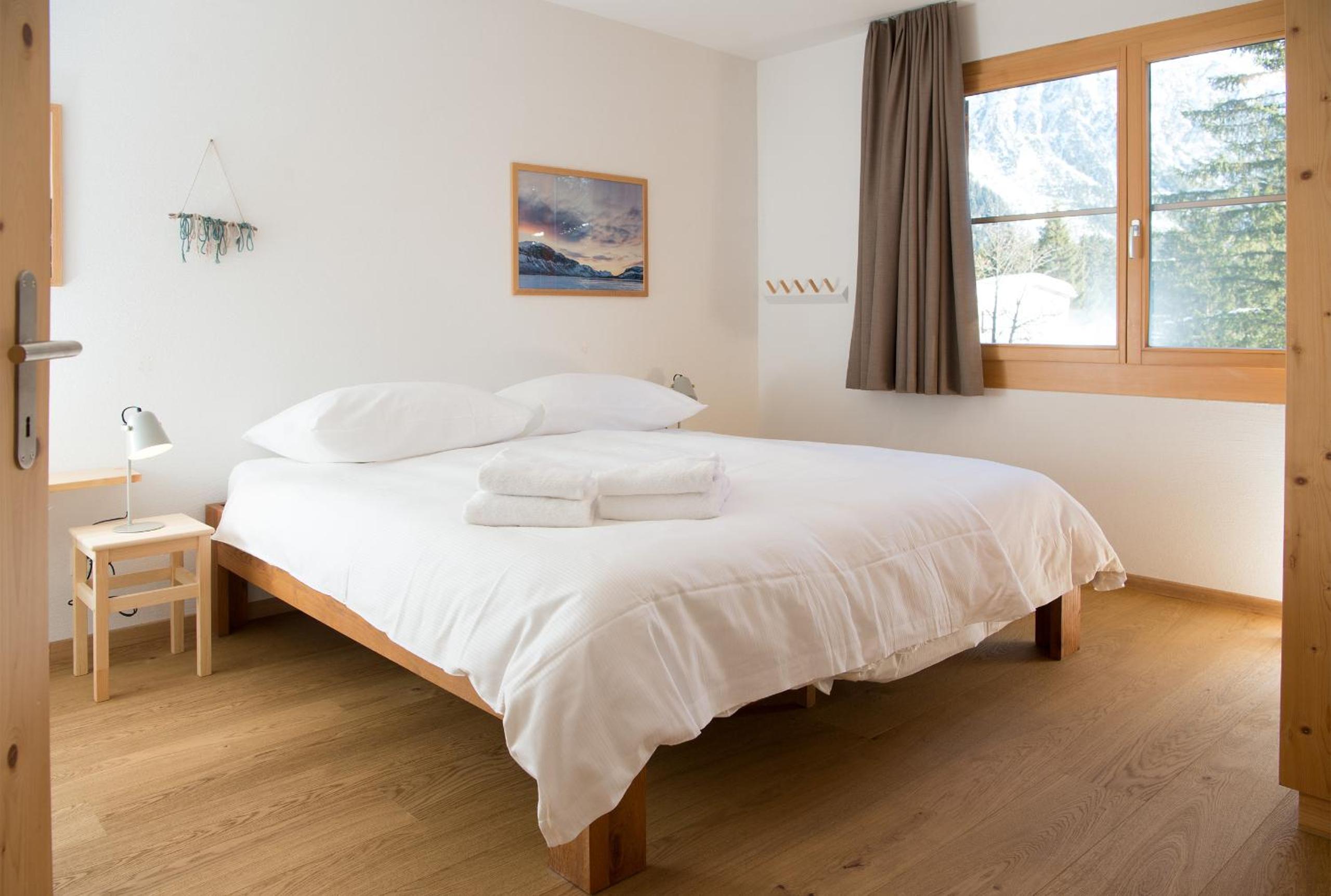 Prime location Apartment 300 meters lift