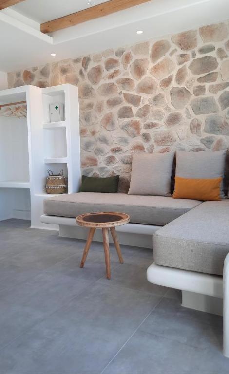 Konstantza's Deluxe Suite photo 2