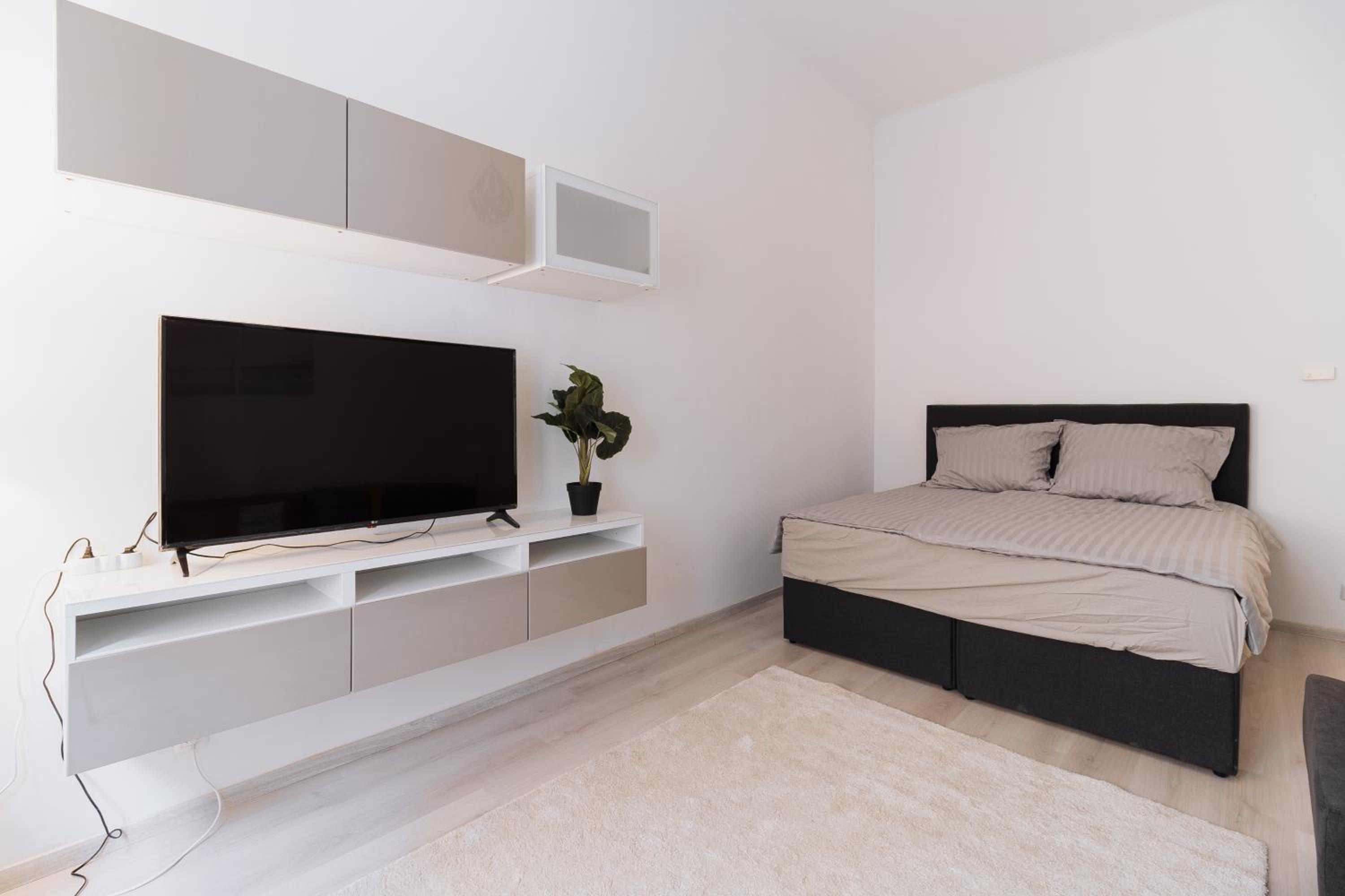 Spacious Premium Two-Room Apartment by Buda Castle