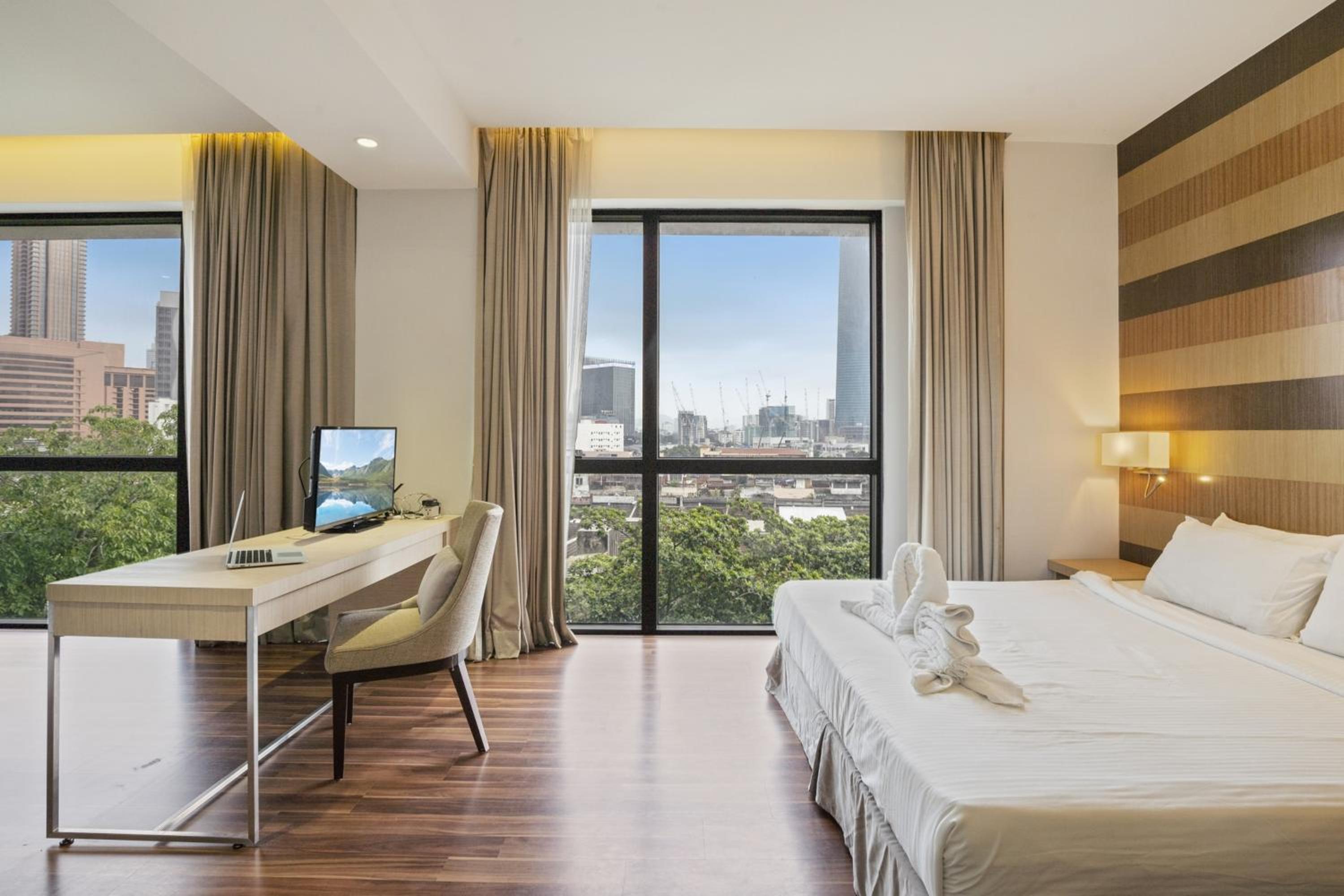 Greystone D' Majestic Place
