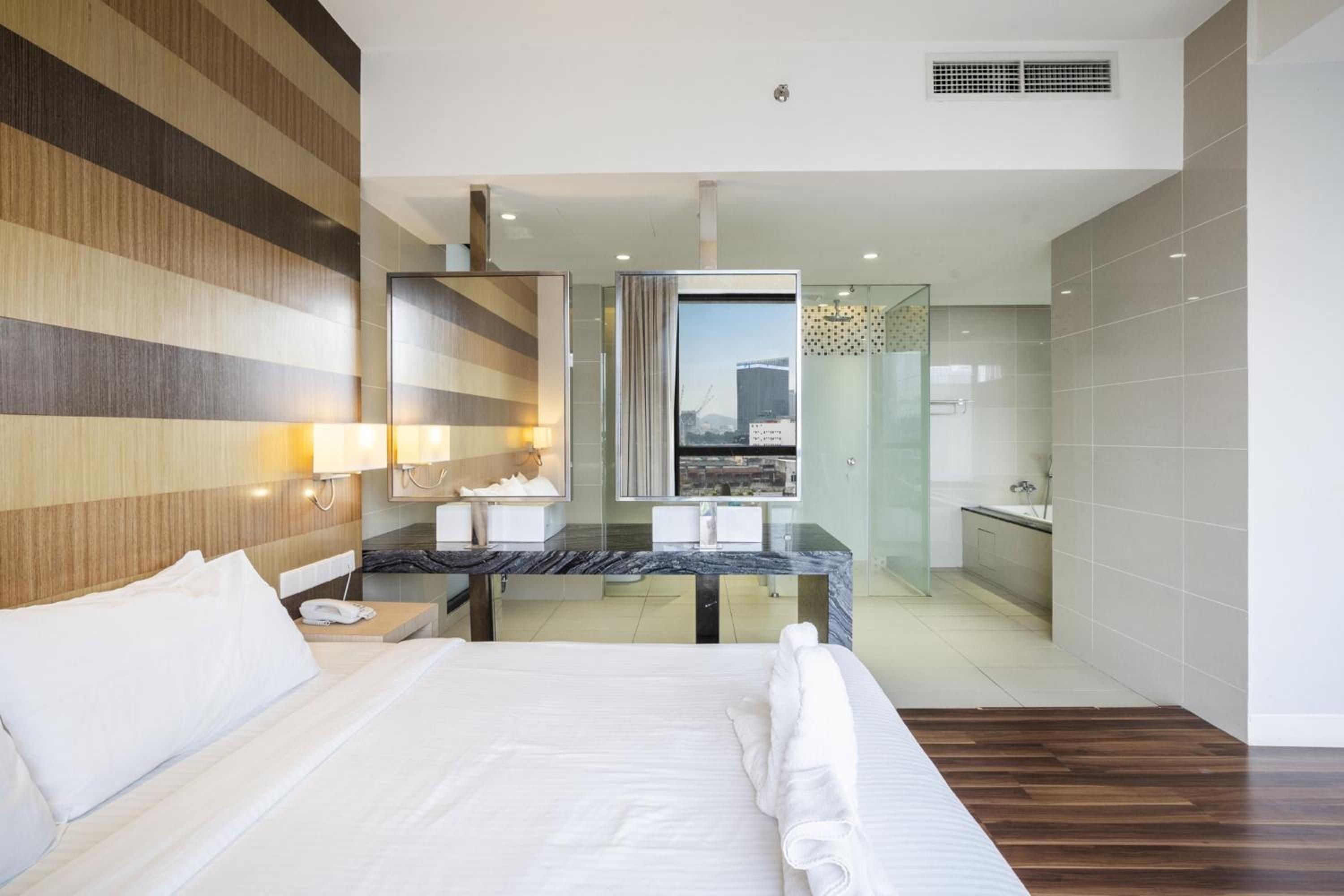 Greystone D' Majestic Place