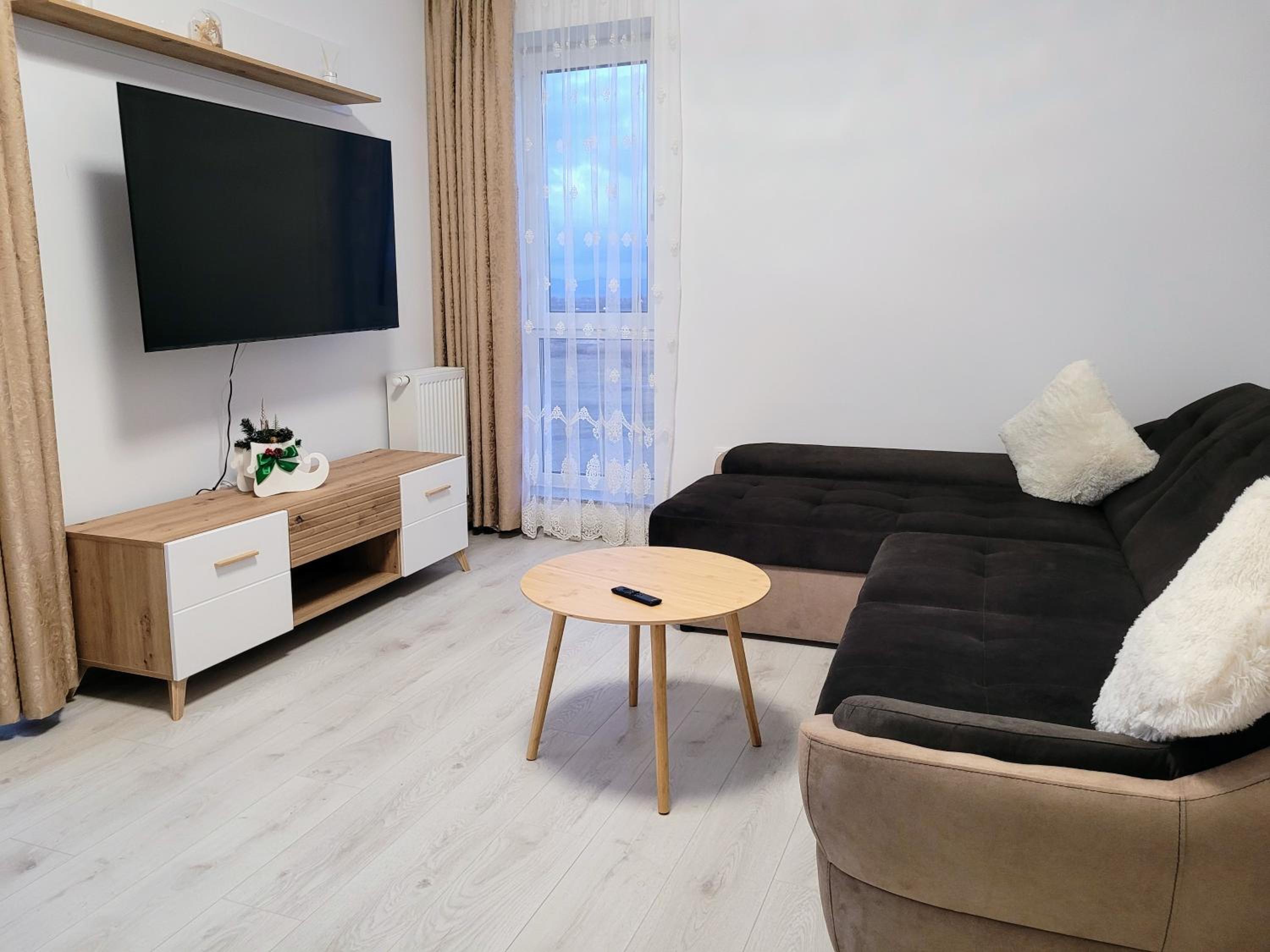 Apartament Lena