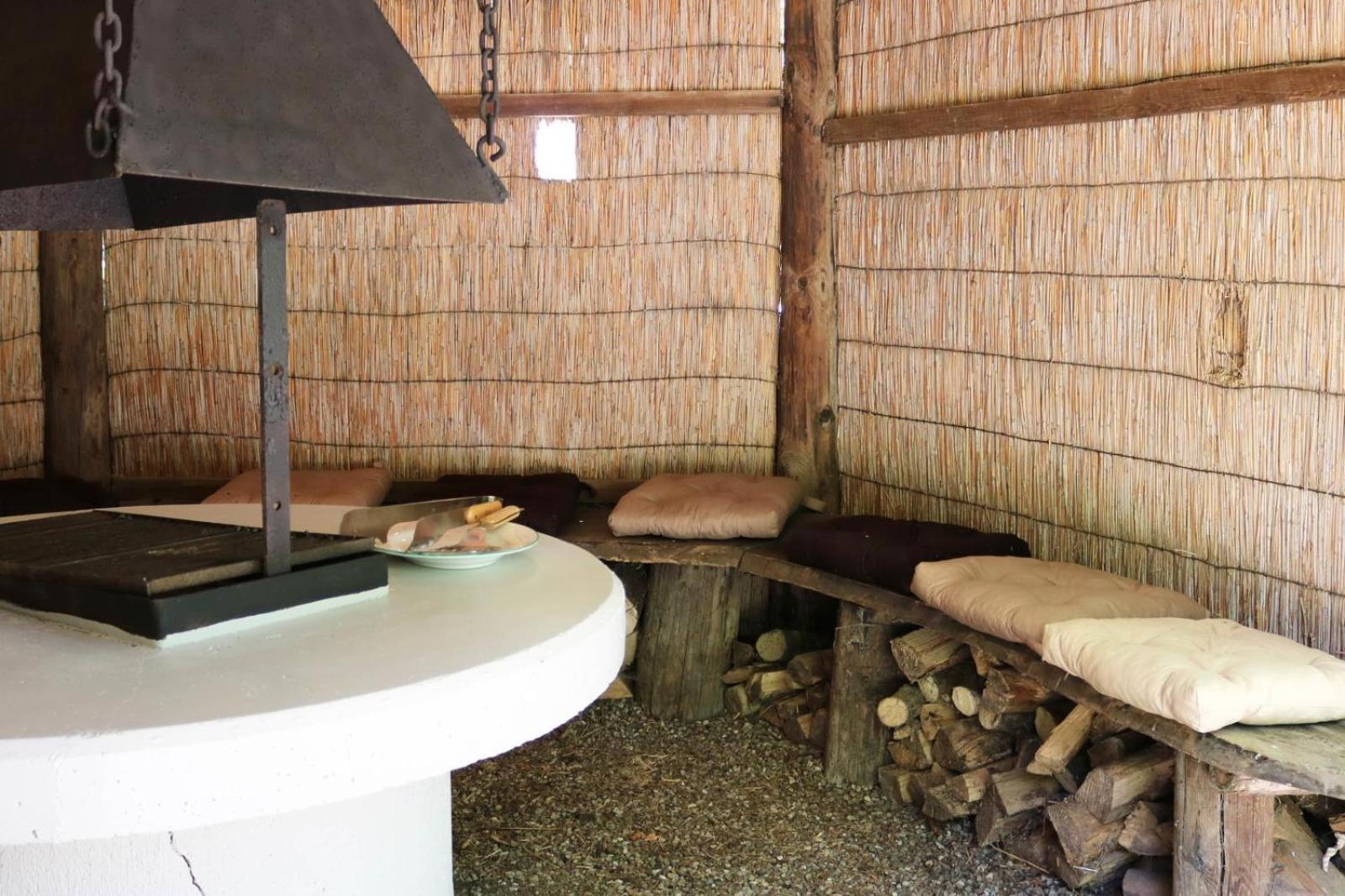 Reetdachhaus nahe der Ostsee mit Sauna und Garten