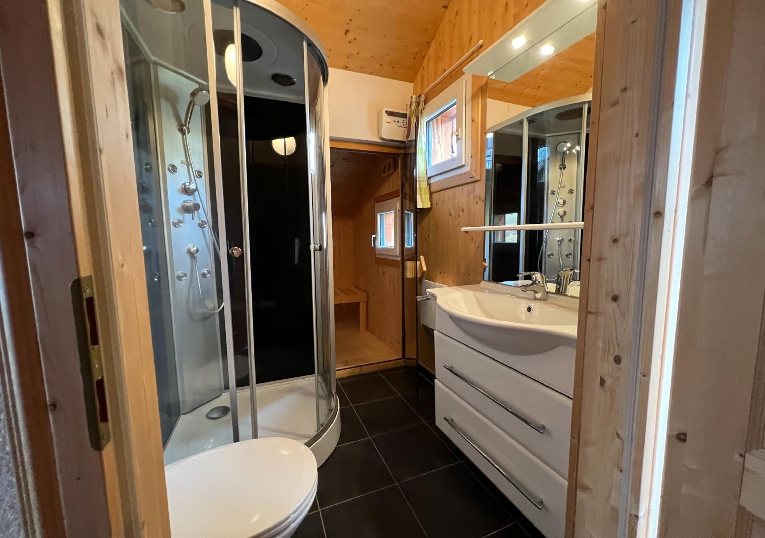 1A Chalet Rast - Wandern, Grillen, Traumblick, Indoor Sauna