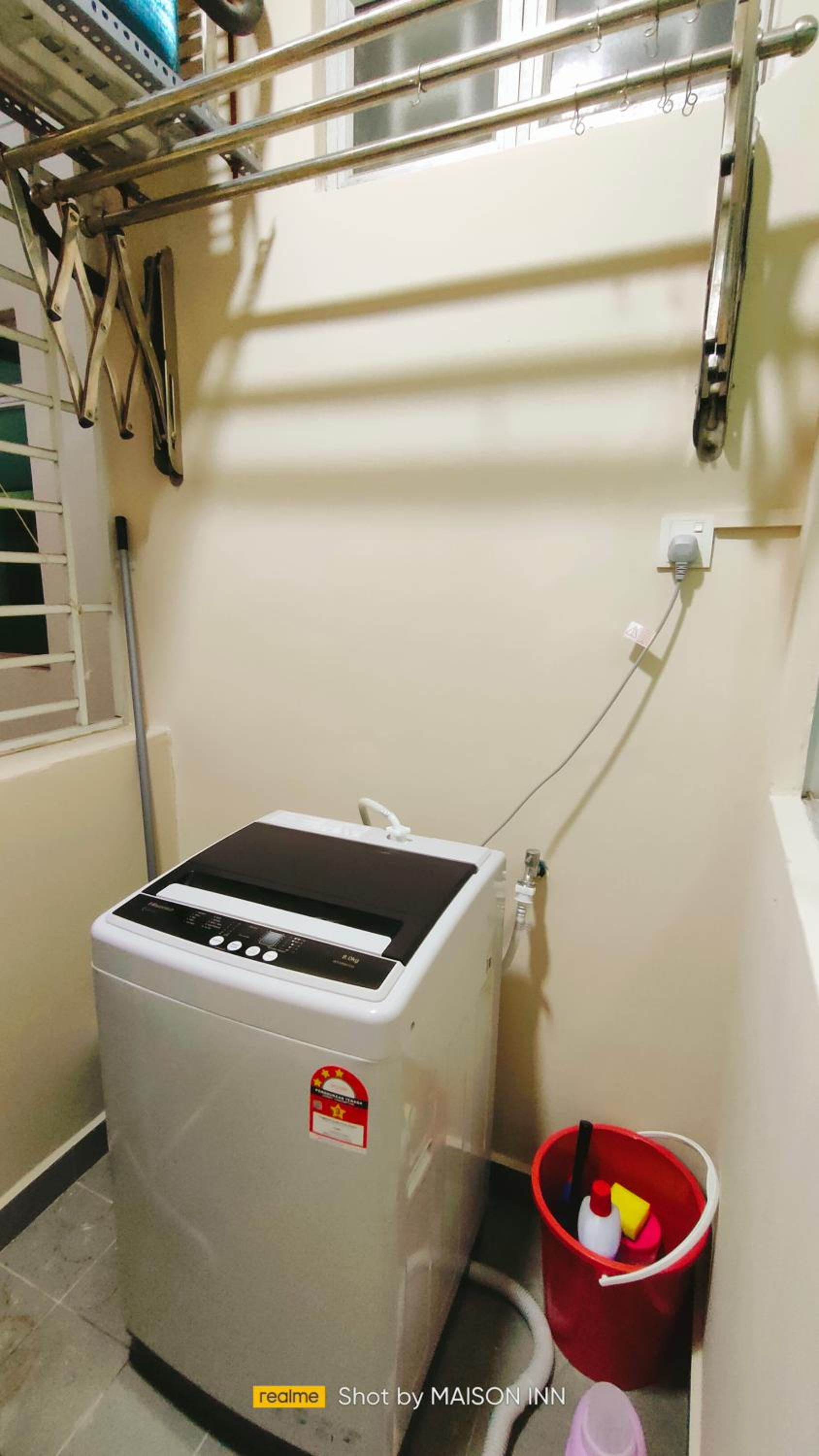 Maison Inn - Affordable Sleeps 6 to 13 near Tebrau AEON & Toppen