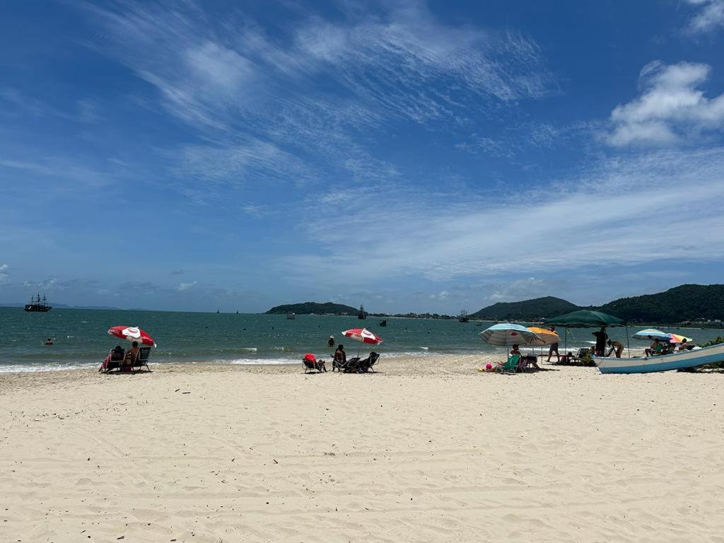 Espaço Malanje - AP Novinho 400m do mar - Florianopolis